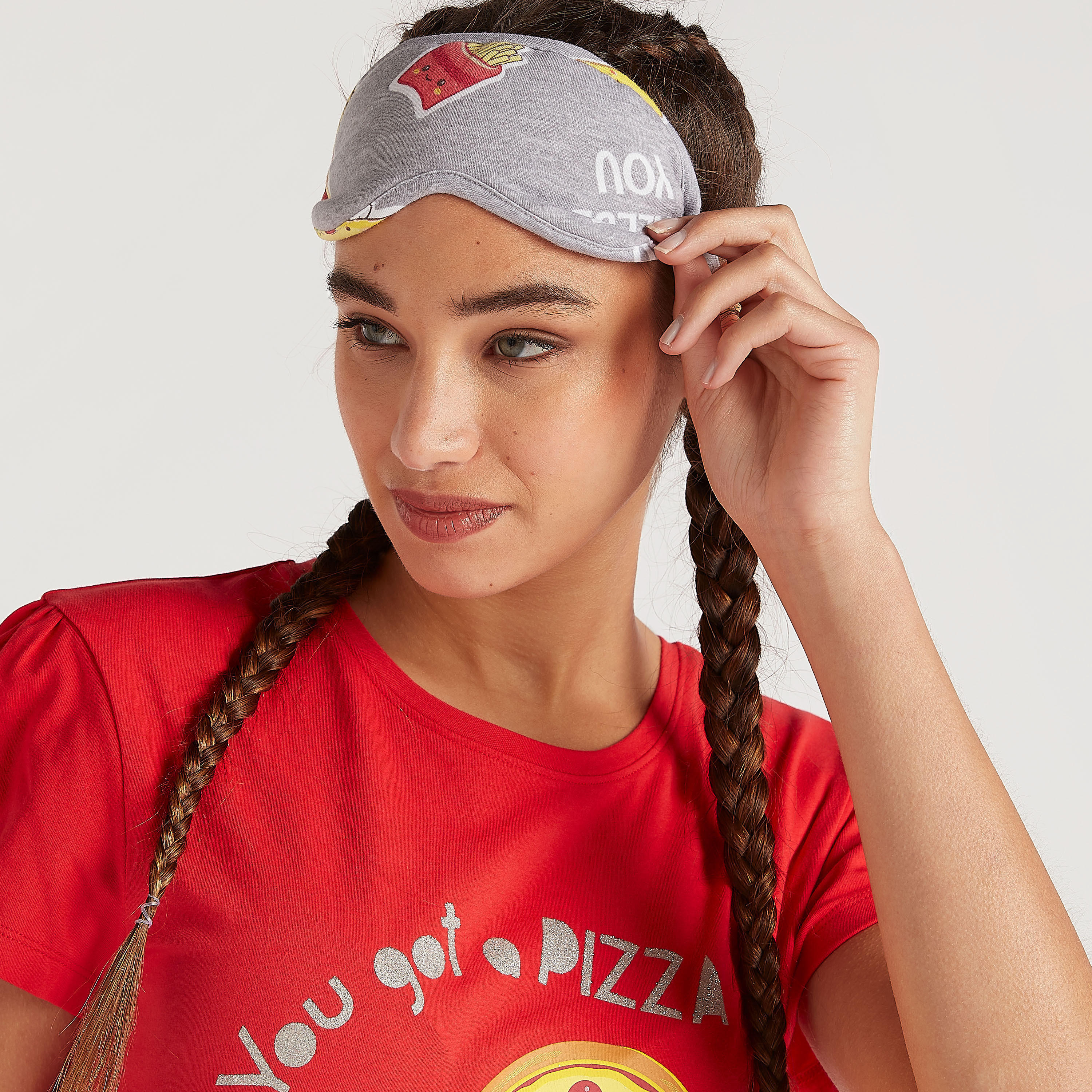 طقم من بنطلون بيجاما طويل مع تيشيرت بأكمام قصيرة وطبعات-women-clothing-nightwear-pyjamas-longsets-image-3