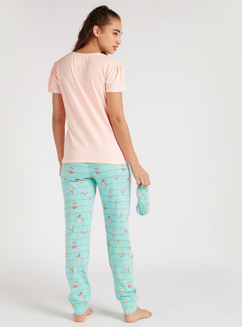 طقم من بنطلون بيجاما طويل وتيشيرت بياقة ضيقة وطبعات- 3 قطع-women-clothing-nightwear-pyjamas-longsets-image-3