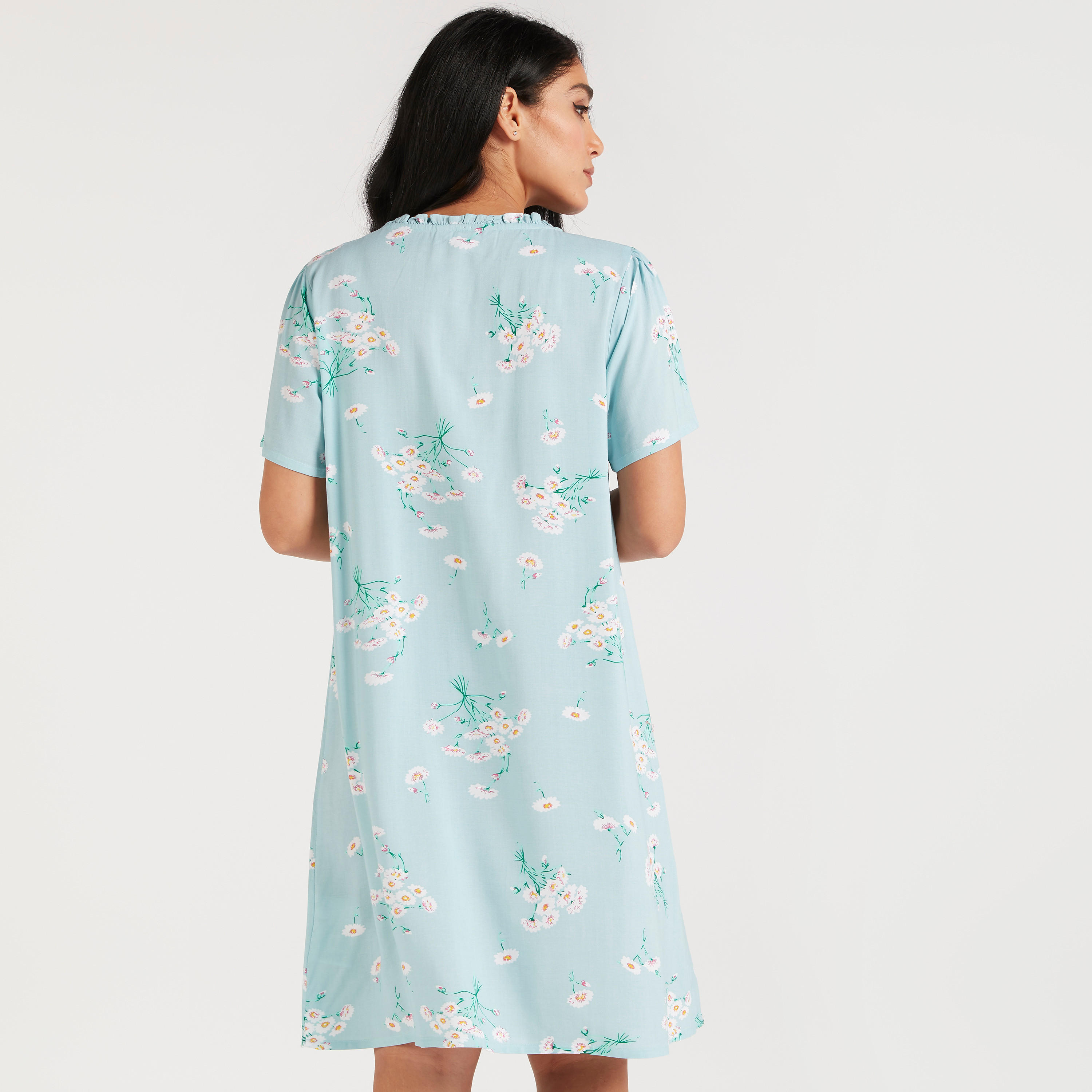 طقم قميص نوم متنوّع بتفاصيل كشكشة - قطعتين-women-clothing-nightwear-nighties-image-4