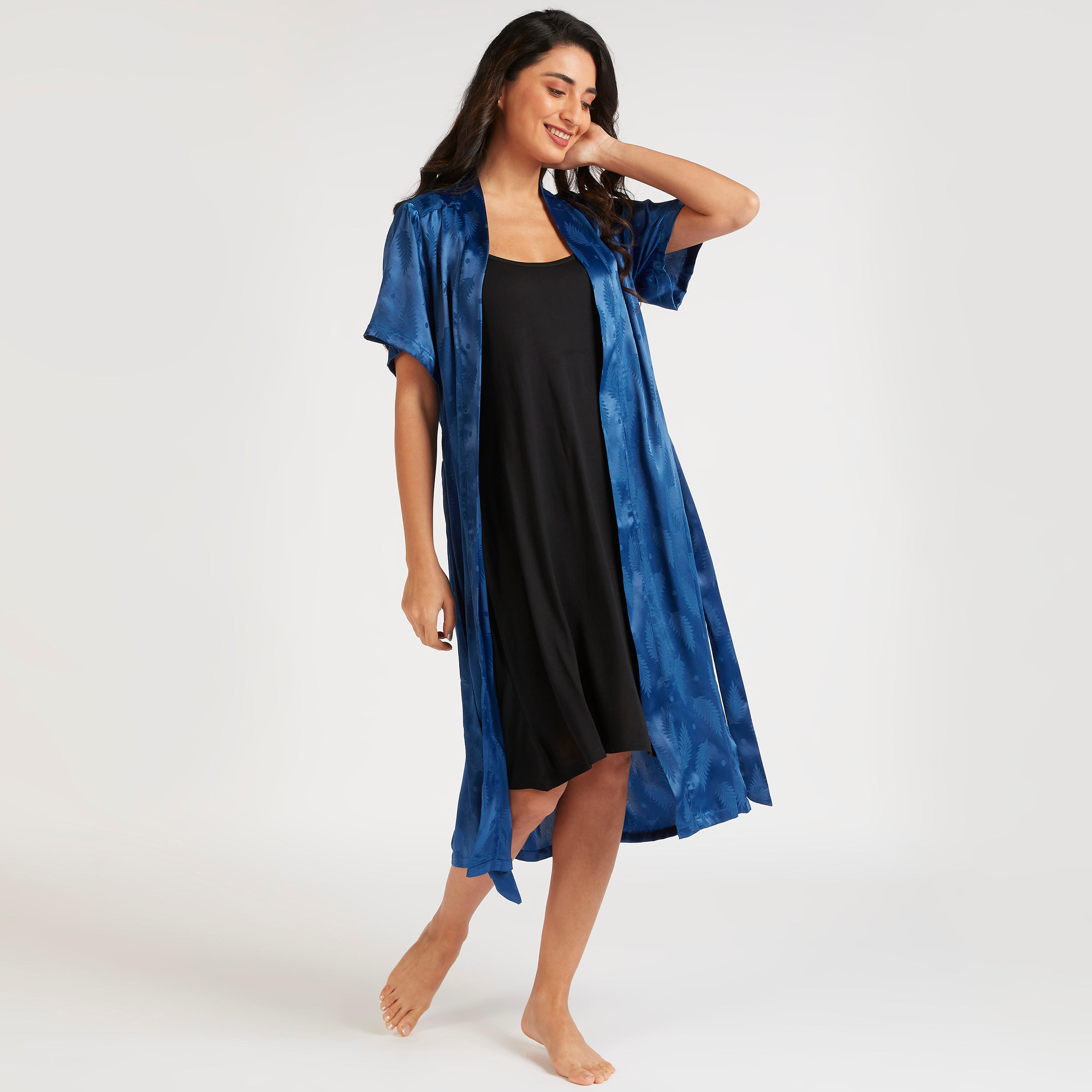 قميص ملفوف بطبعات وحزام رباط-women-clothing-nightwear-robes-image-5