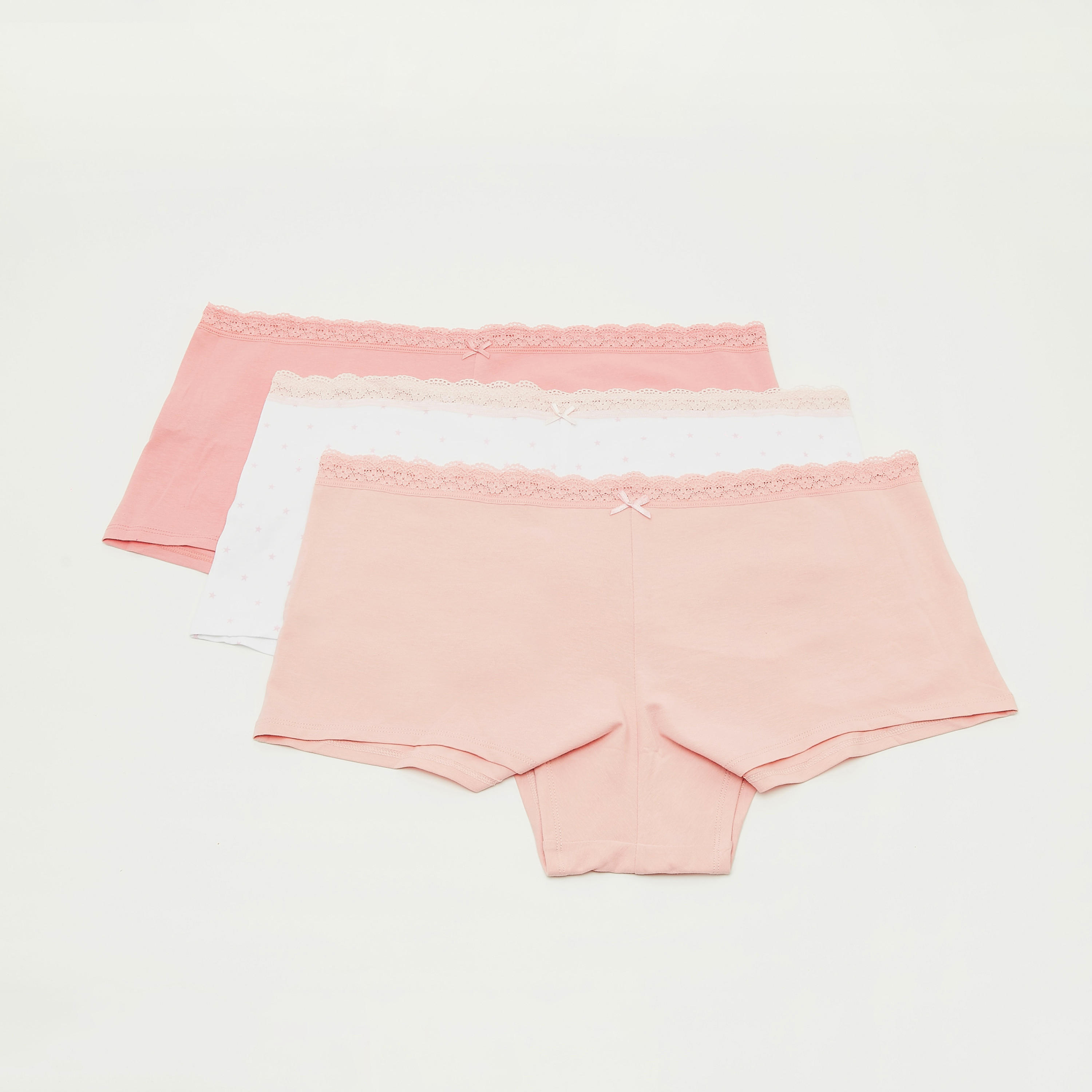 سراويل داخليّة هيبستر سادة بتفاصيل دانتيل - طقم من 3-women-clothing-lingerie-panties-image-1