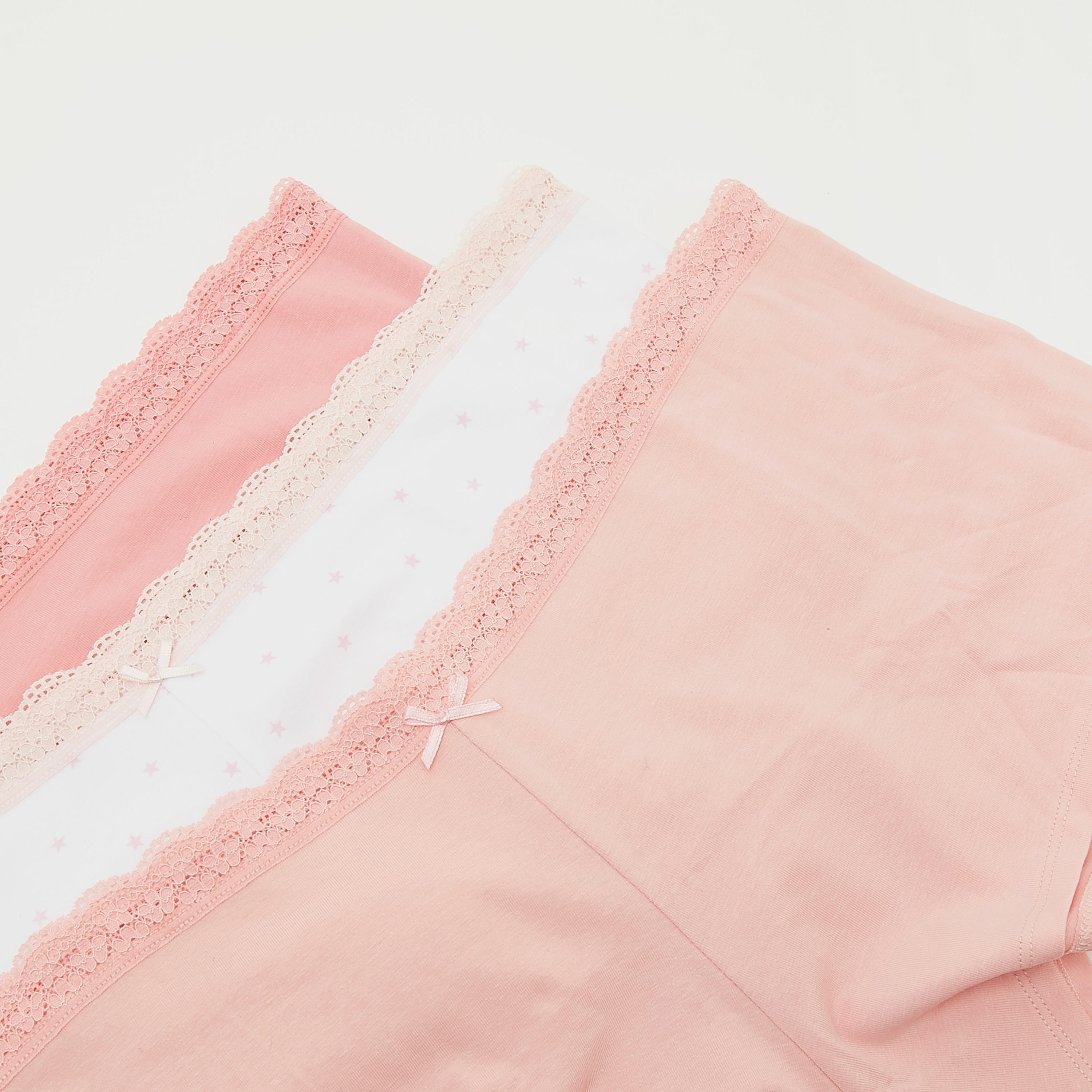 سراويل داخليّة هيبستر سادة بتفاصيل دانتيل - طقم من 3-women-clothing-lingerie-panties-image-2
