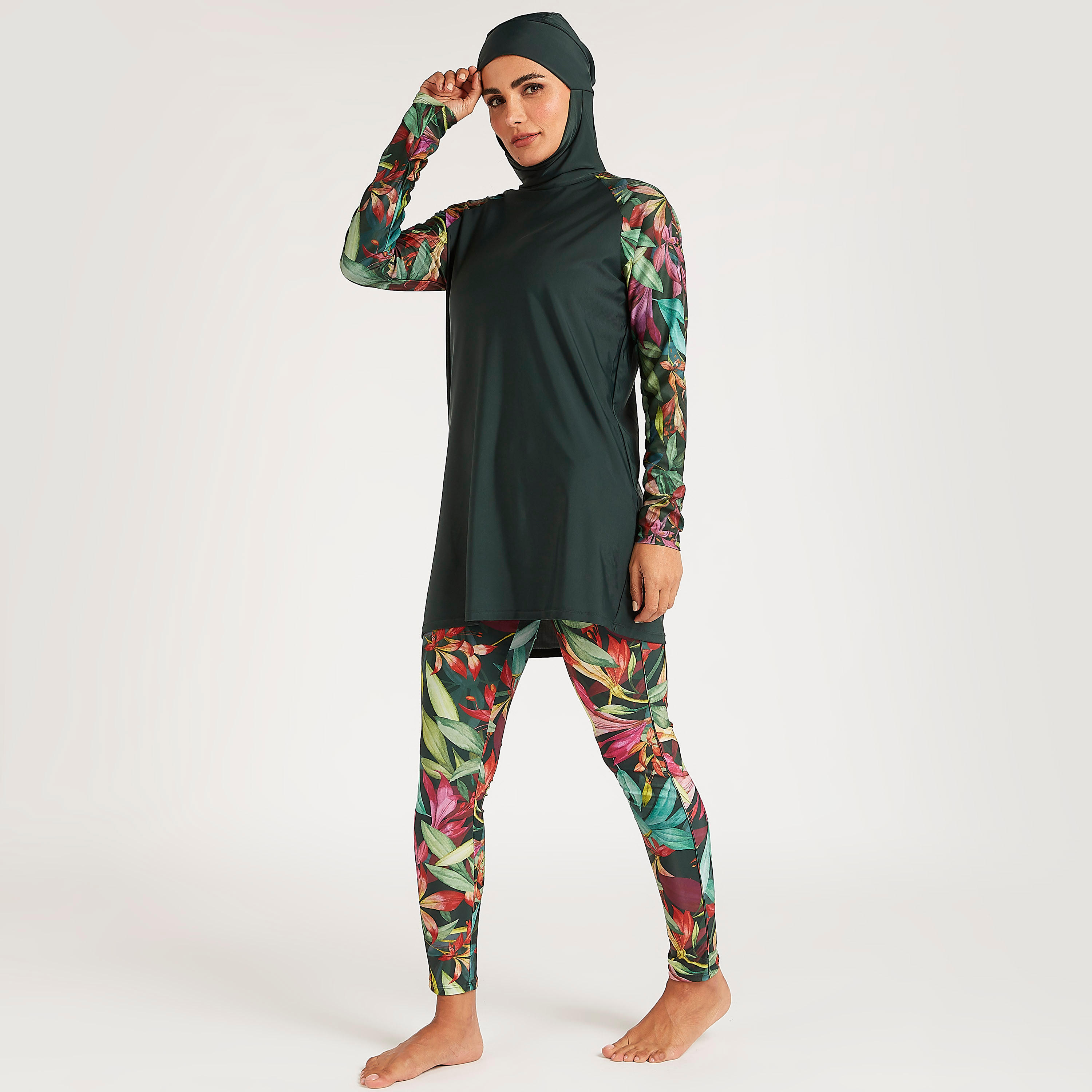 طقم ليقنز وبوركيني قطعتين بطبعات-women-clothing-swimandbeach-swimsuits-image-1