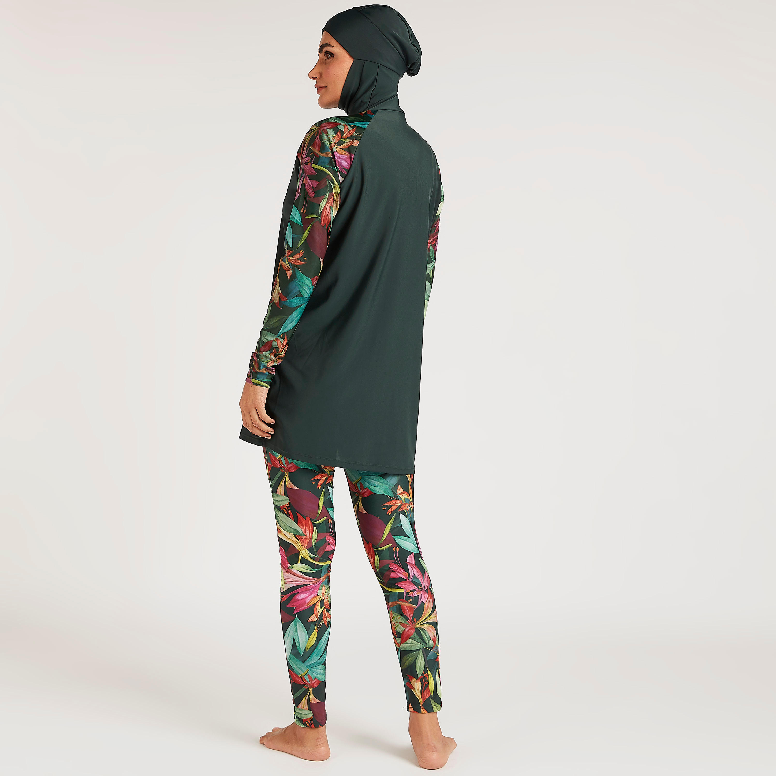 طقم ليقنز وبوركيني قطعتين بطبعات-women-clothing-swimandbeach-swimsuits-image-3