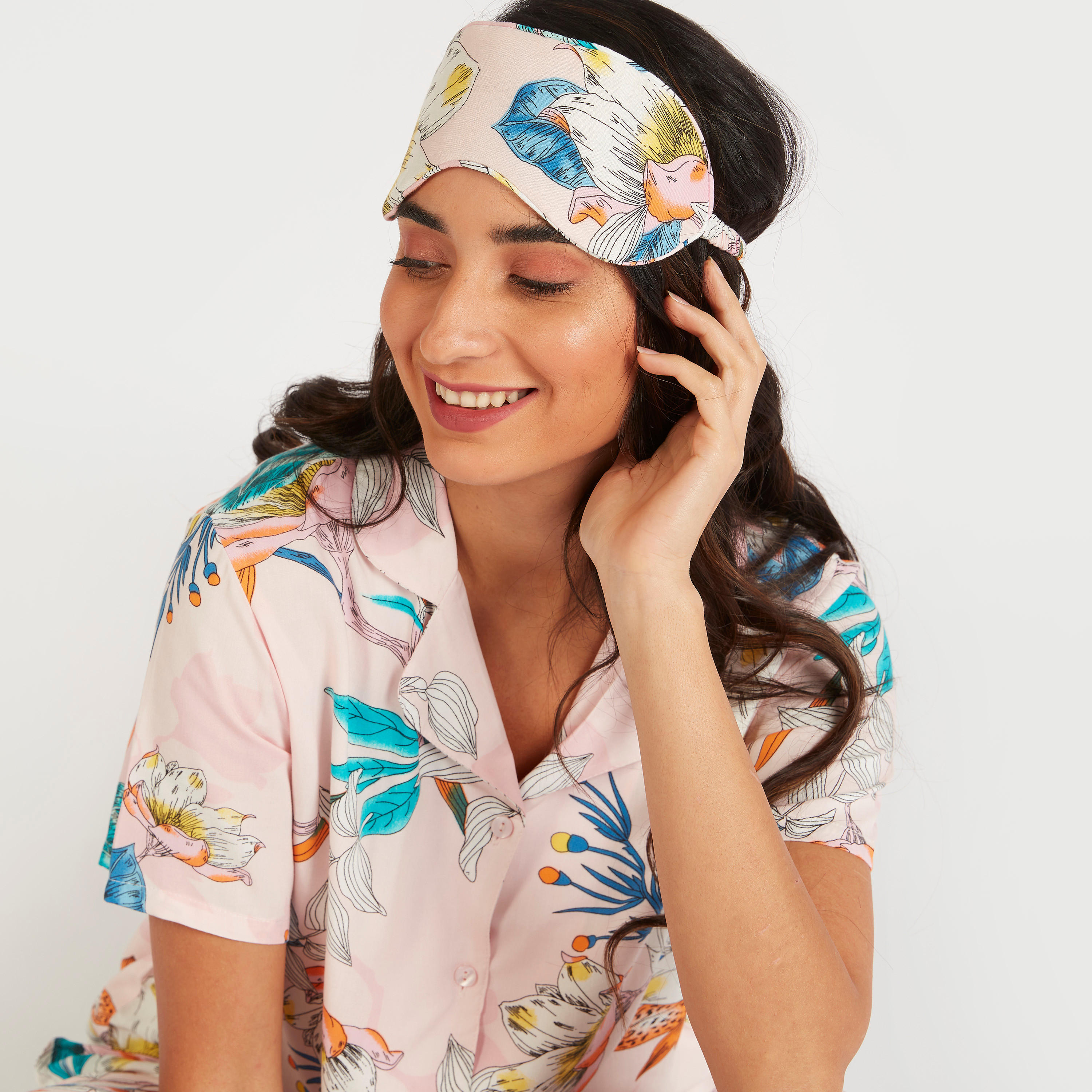طقم بنطلون بيجاما طويل وقميص بطبعات وقناع عيون-women-clothing-nightwear-pyjamas-longsets-image-3