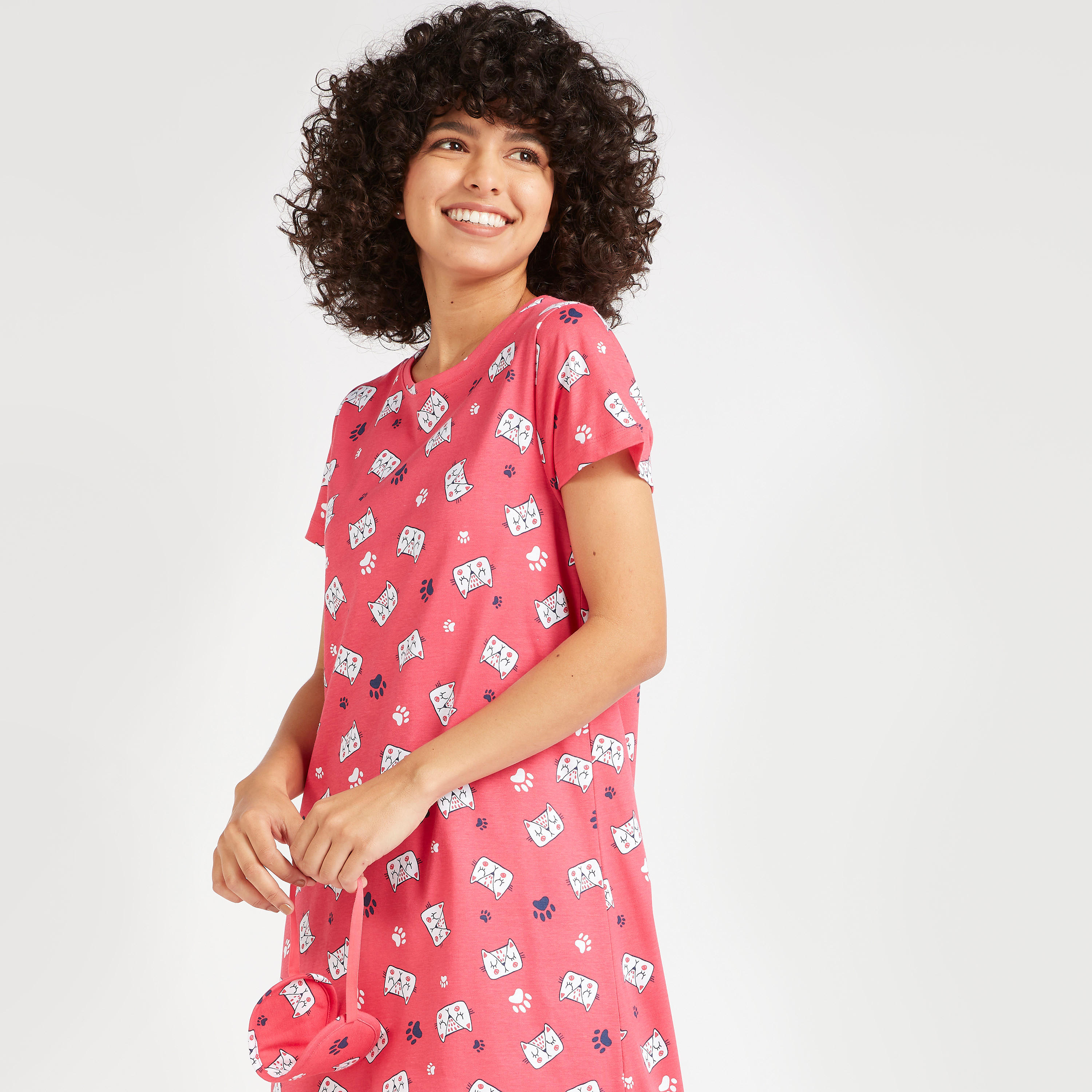 قميص نوم بأكمام قصيرة وطبعات - طقم من قطعتين-women-clothing-nightwear-nighties-image-5