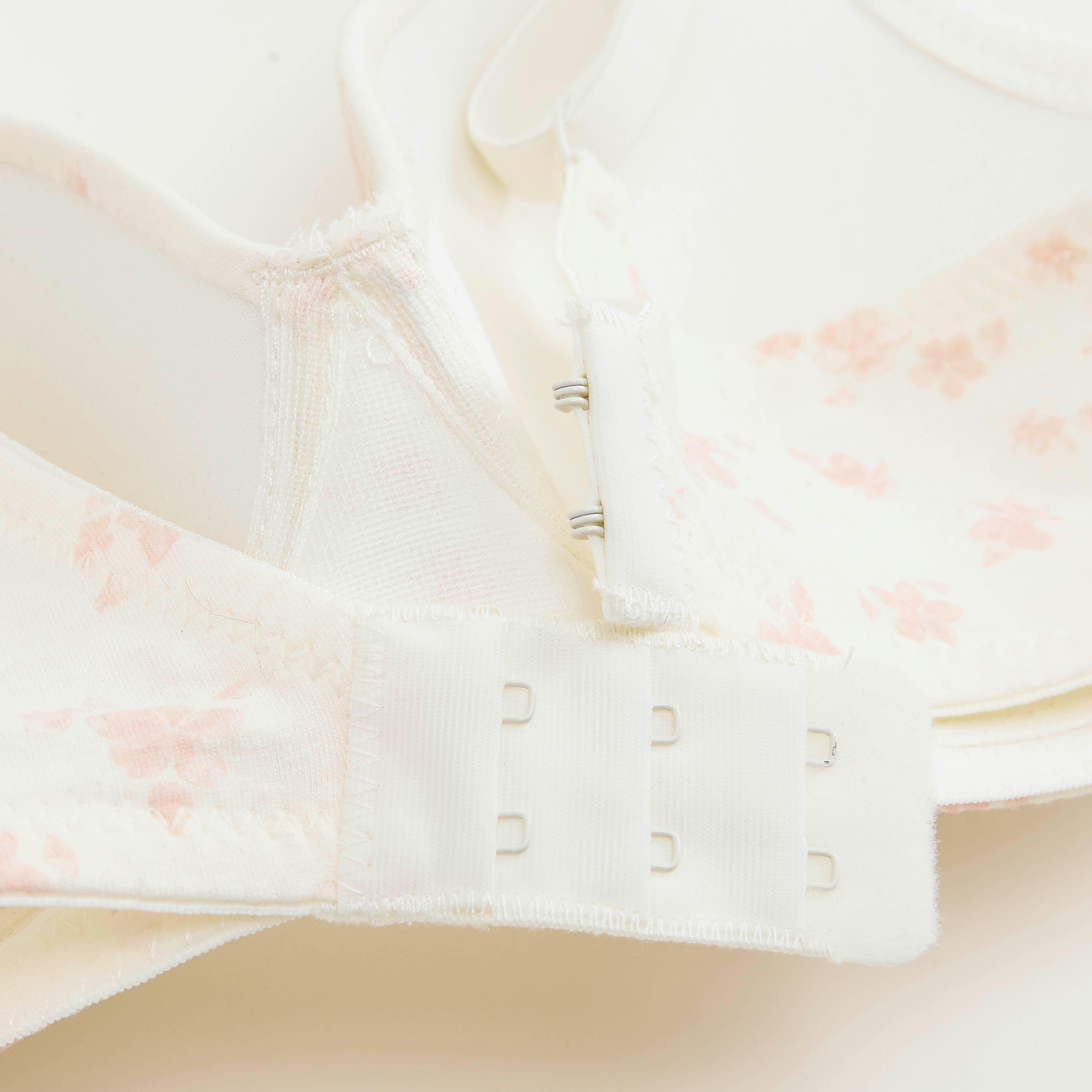 صدريّة ديمي بتفاصيل دانتيل وطبعات أزهار وحمّالات قابلة للتّعديل-women-clothing-lingerie-bras-image-1