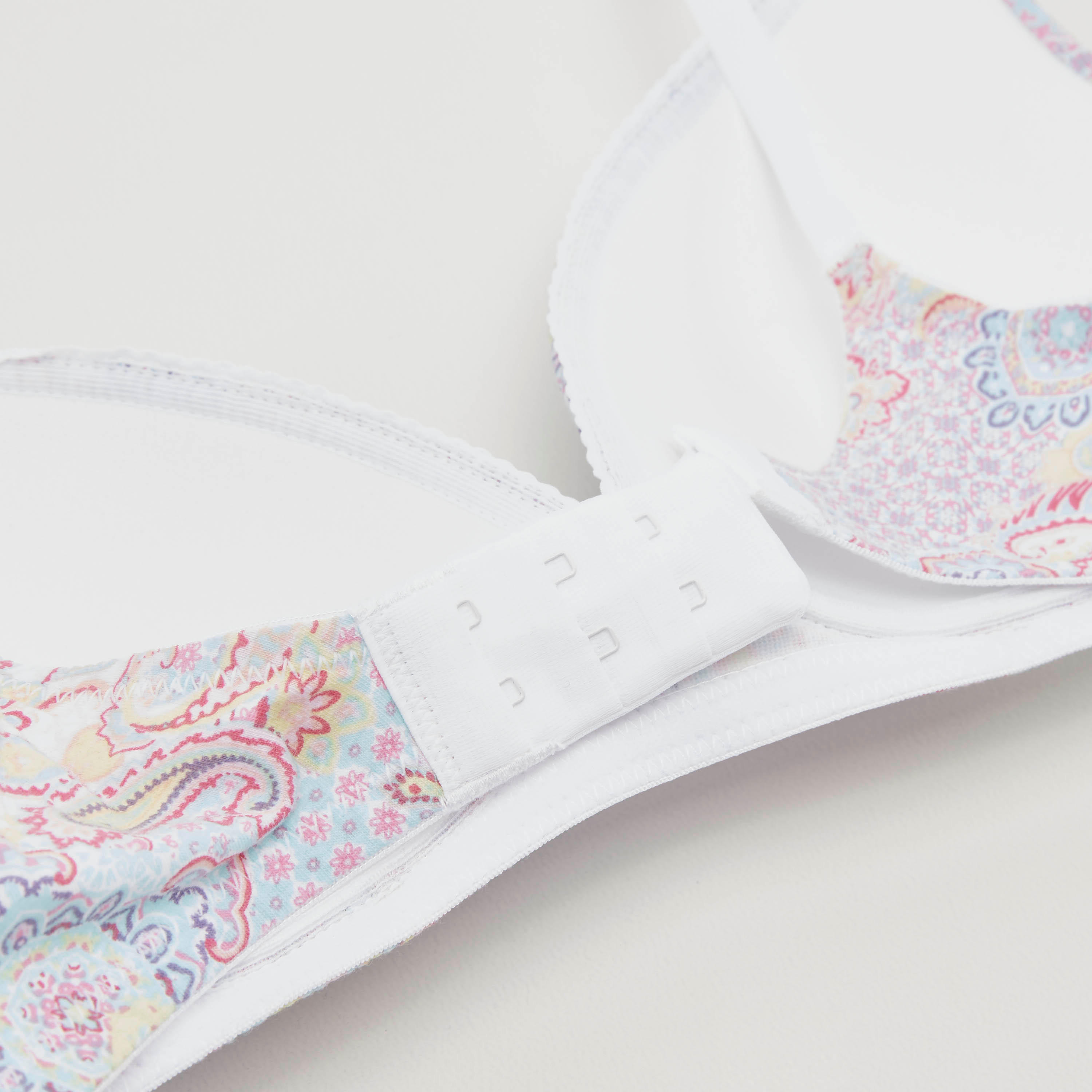 صدريّة بلانج مبطّنة بخطاف إغلاق ناعم - طقم من قطعتين-women-clothing-lingerie-bras-image-4
