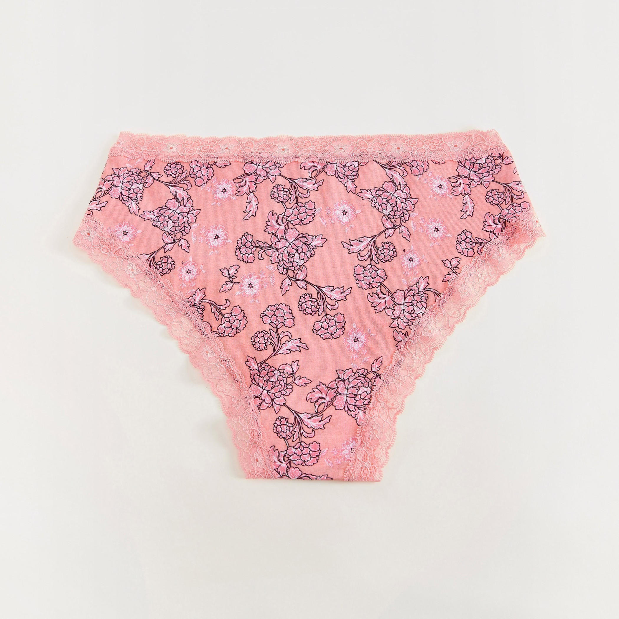 سروال داخلي بطبعات أزهار وتفاصيل دانتيل-women-clothing-lingerie-panties-image-3