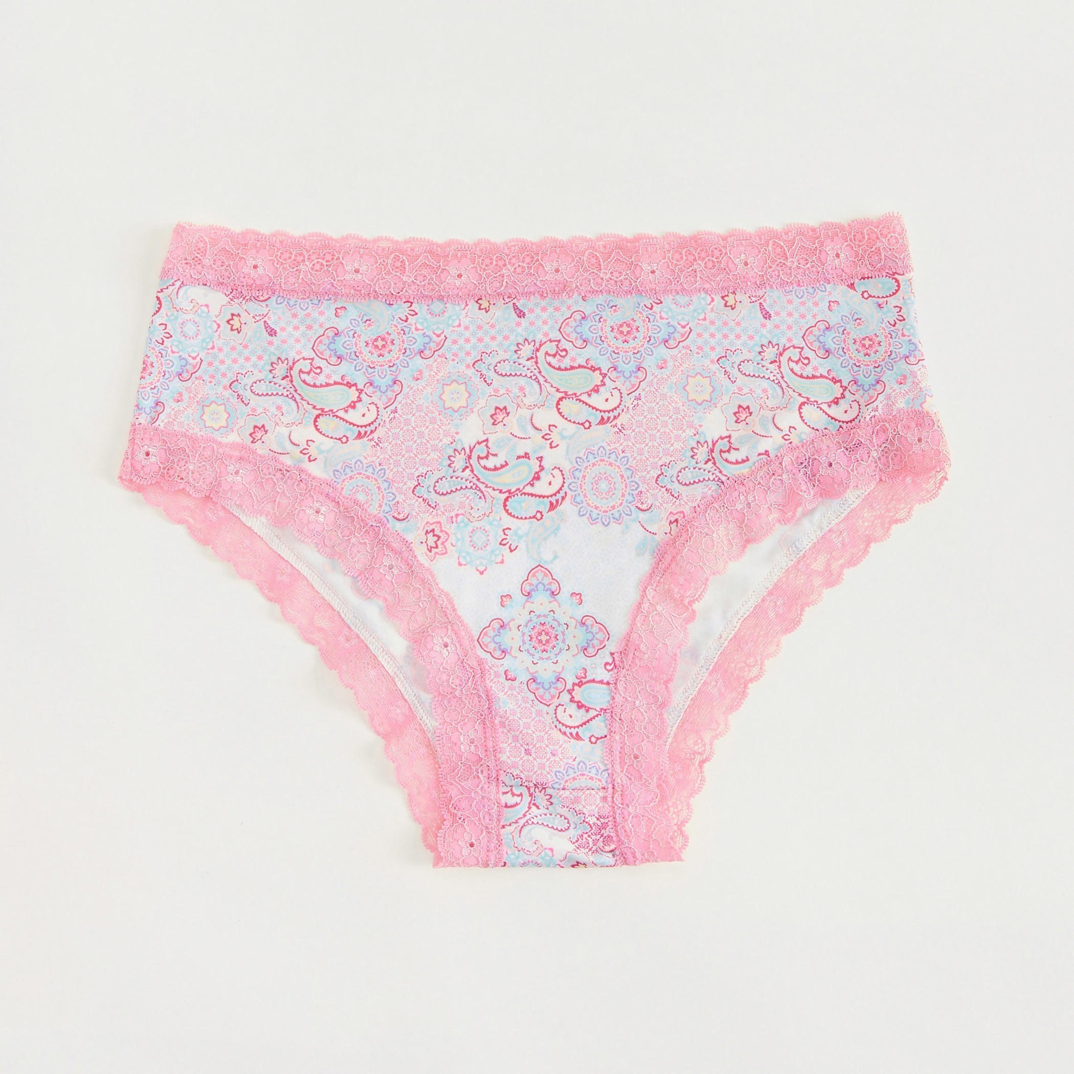 سروال داخلي بطبعات وتفاصيل دانتيل-women-clothing-lingerie-panties-image-1