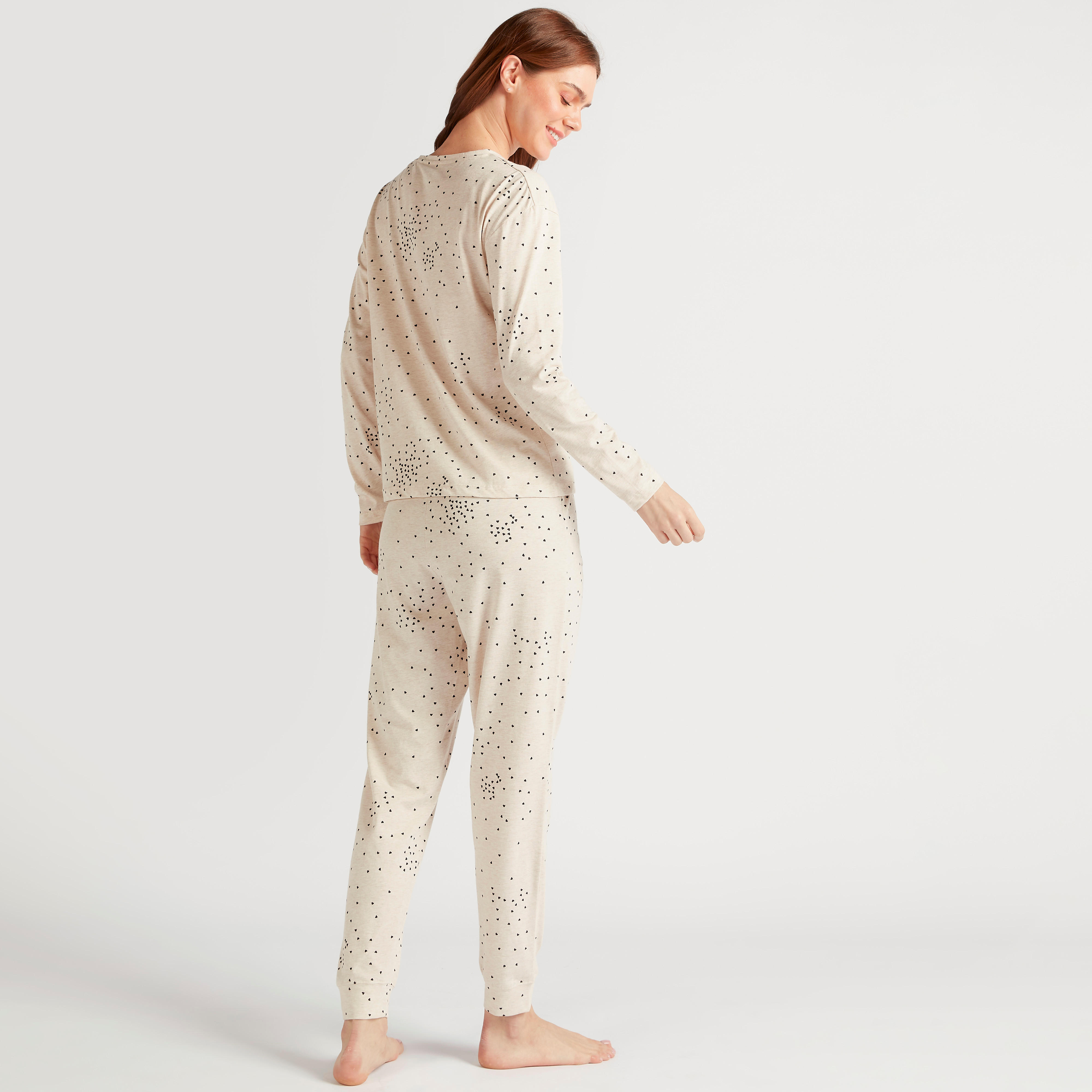 طقم بنطلون بيجاما وتيشيرت بطبعات قلب وياقة ضيّقة-women-clothing-nightwear-pyjamas-longsets-image-5