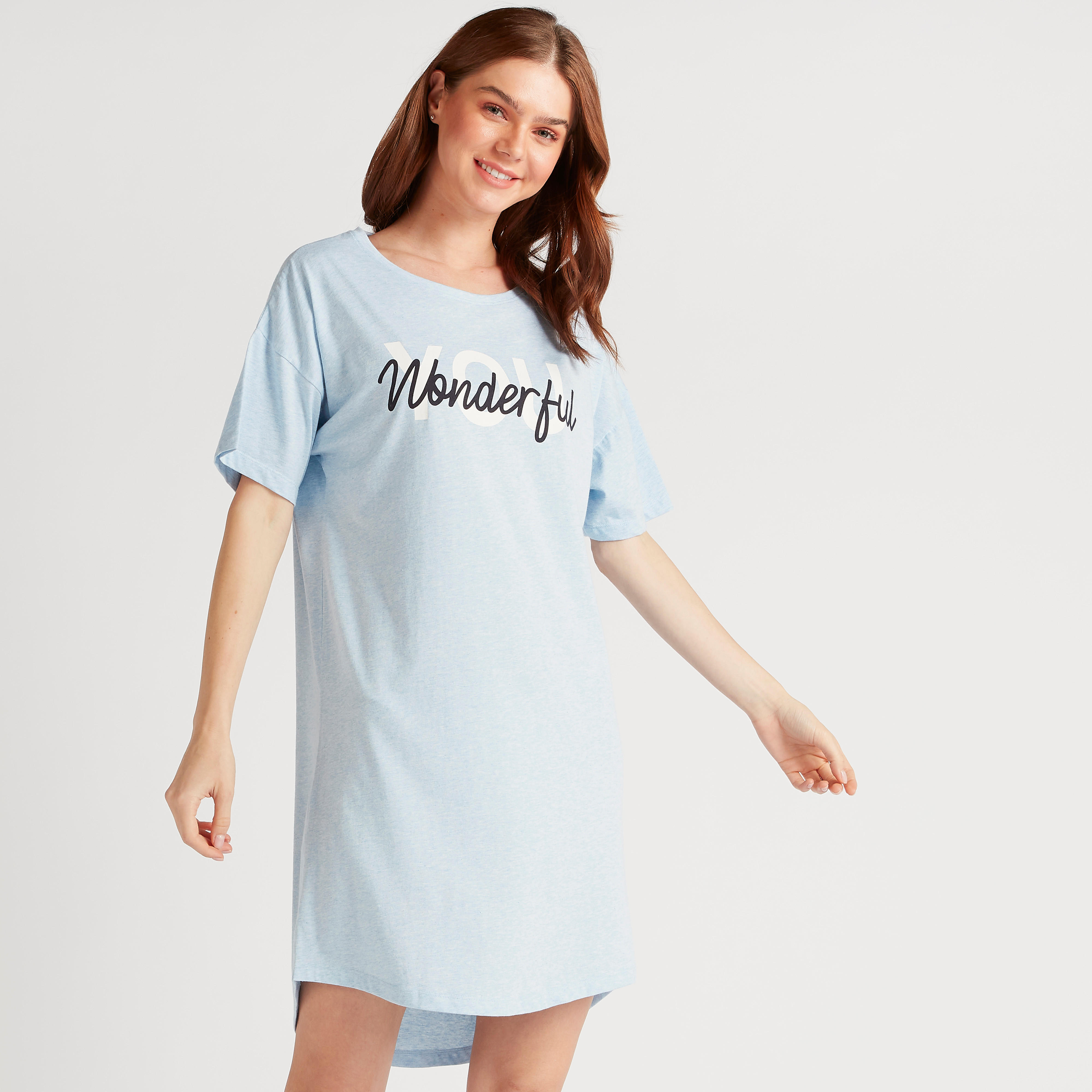 قميص نوم بياقة مستديرة وأكمام قصيرة وطبعات-women-clothing-nightwear-nighties-image-1