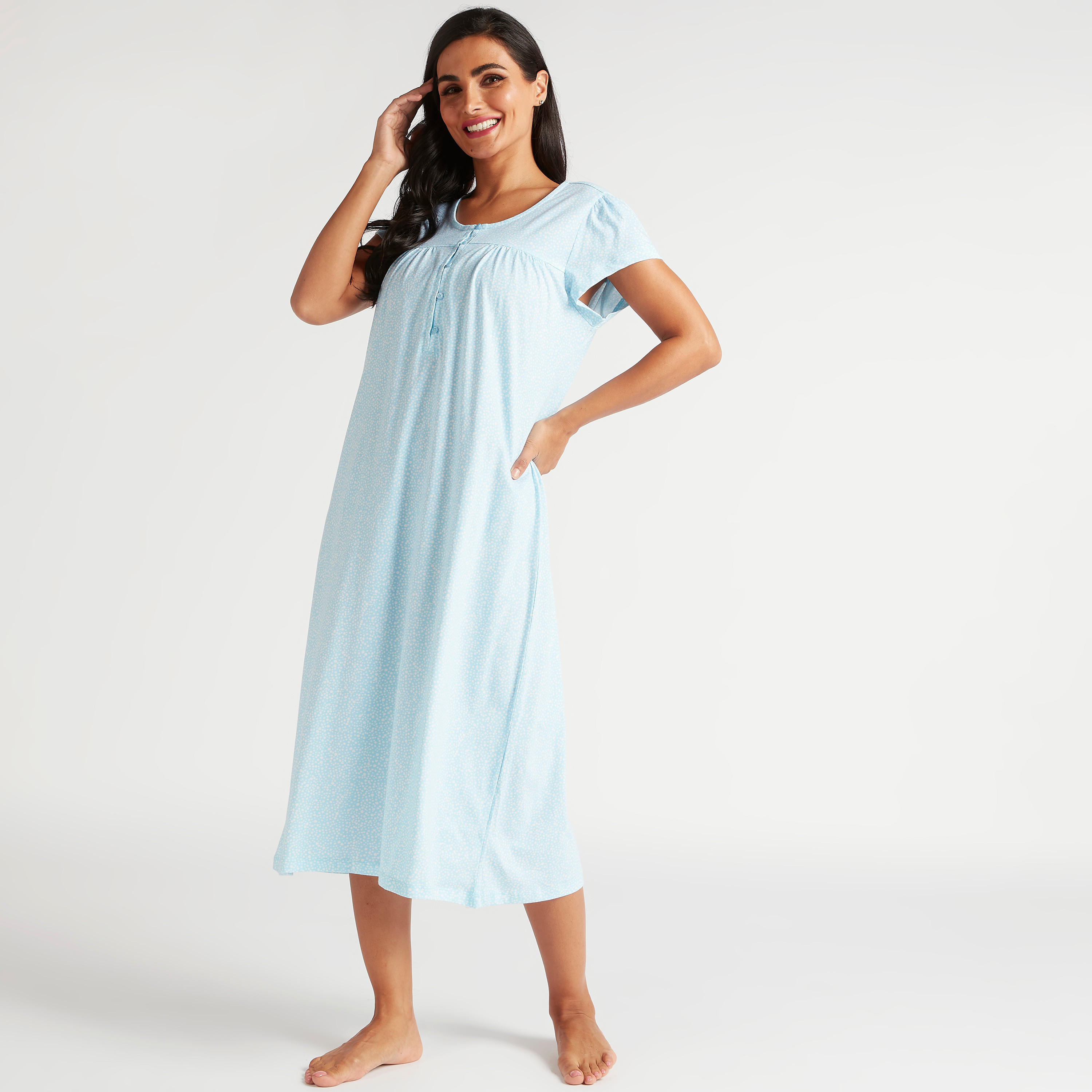 ثوب نوم بطبعات وياقة مستديرة وأكمام كاب-women-clothing-nightwear-nighties-image-2