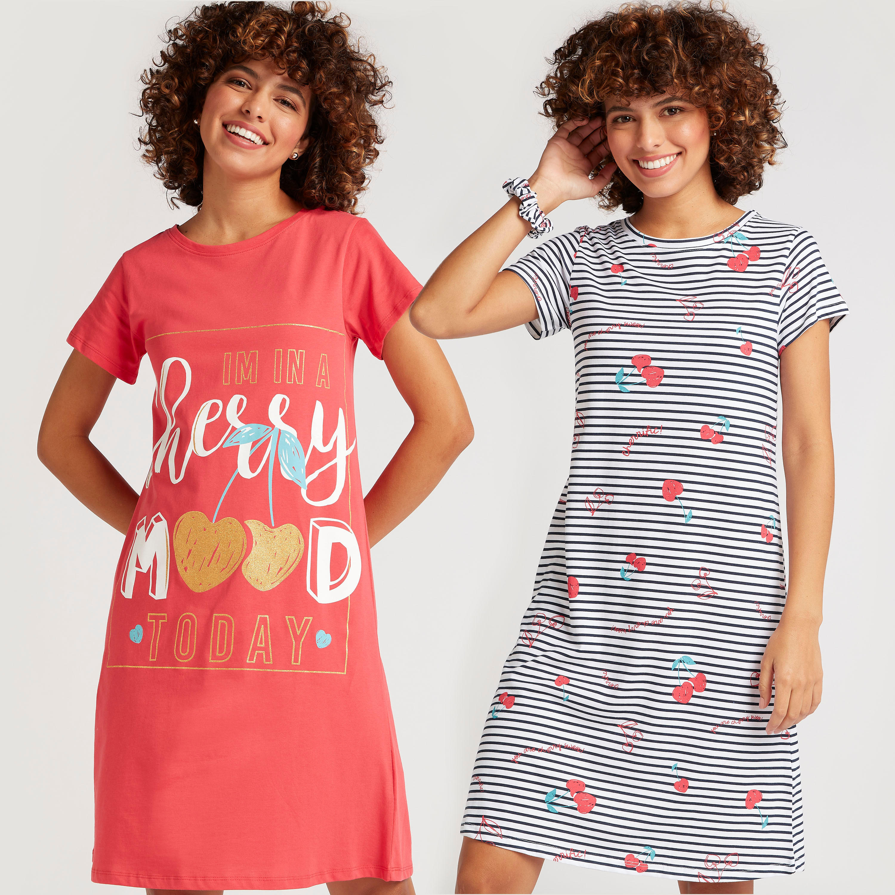 قميص نوم بطبعات وأكمام قصيرة وياقة مستديرة - طقم من قطعتين-women-clothing-nightwear-nighties-image-1
