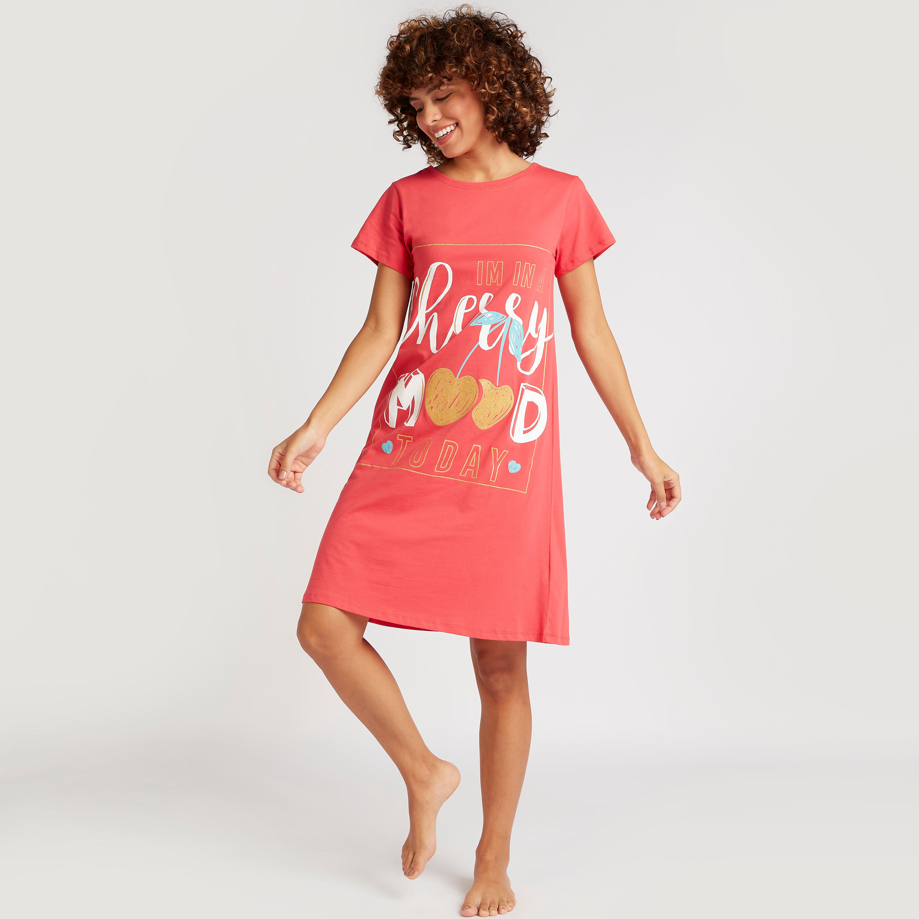 قميص نوم بطبعات وأكمام قصيرة وياقة مستديرة - طقم من قطعتين-women-clothing-nightwear-nighties-image-6