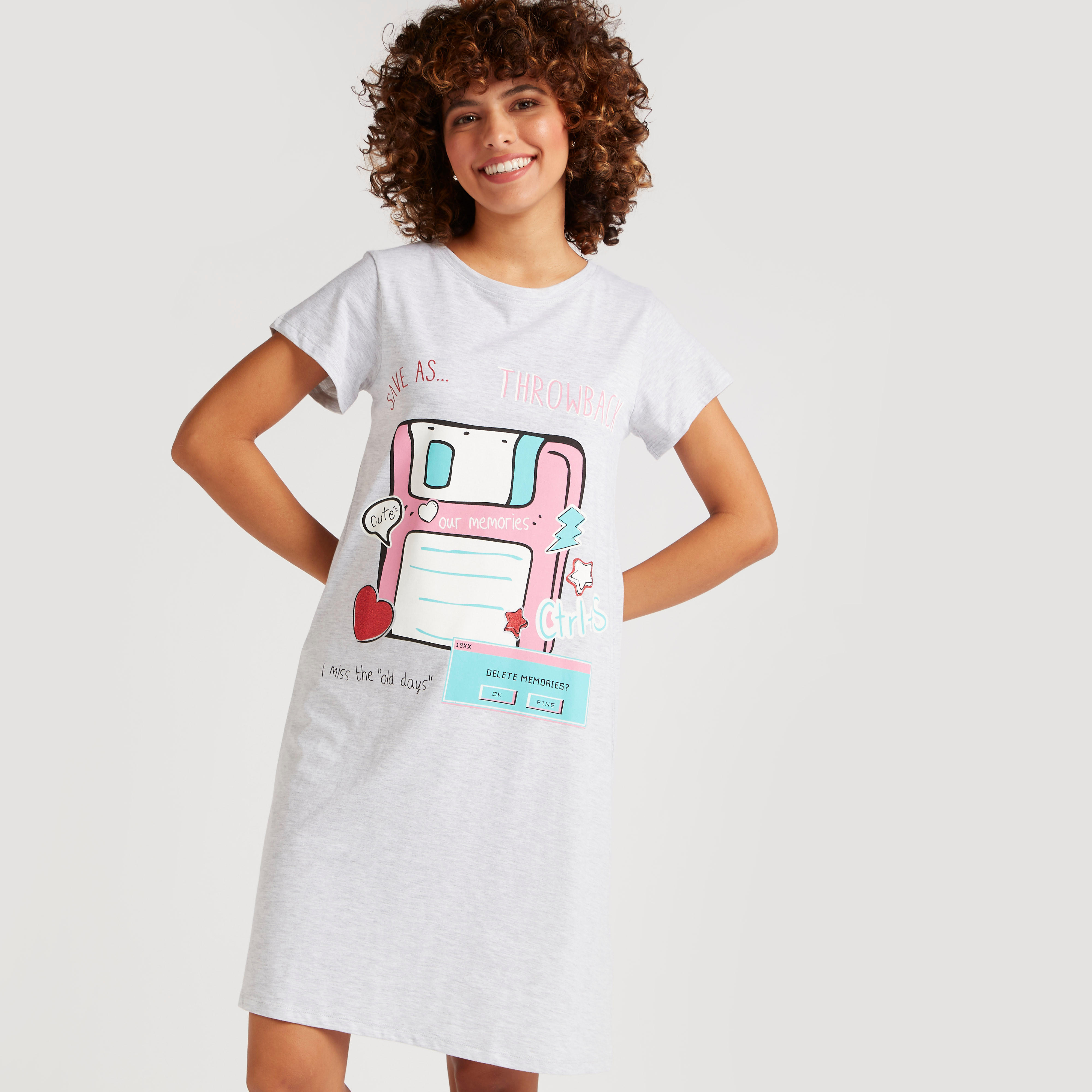 قميص نوم بطبعات وأكمام قصيرة وياقة مستديرة - طقم من قطعتين-women-clothing-nightwear-nighties-image-8