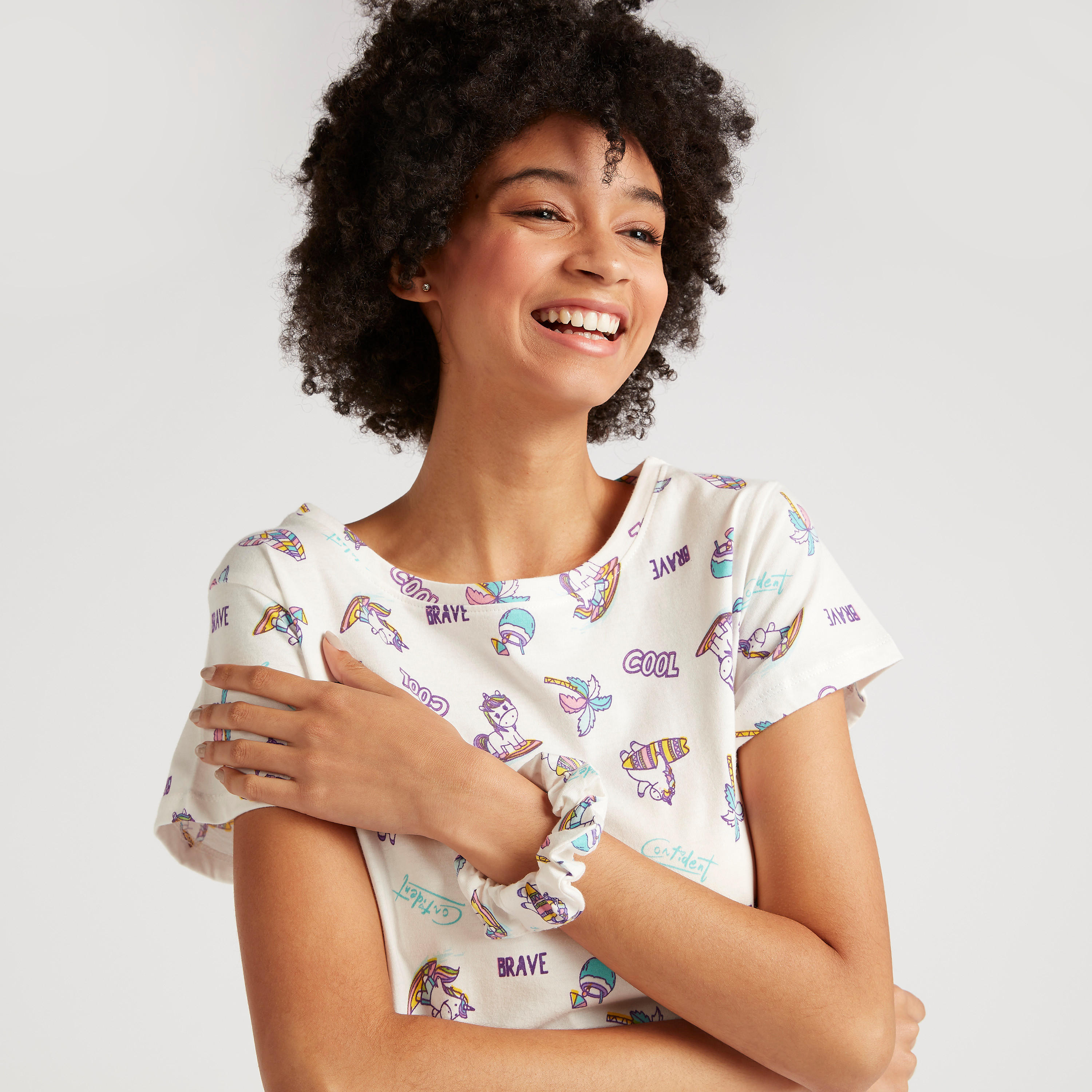 قميص نوم بأكمام قصيرة وطبعات - طقم من قطعتين-women-clothing-nightwear-nighties-image-4