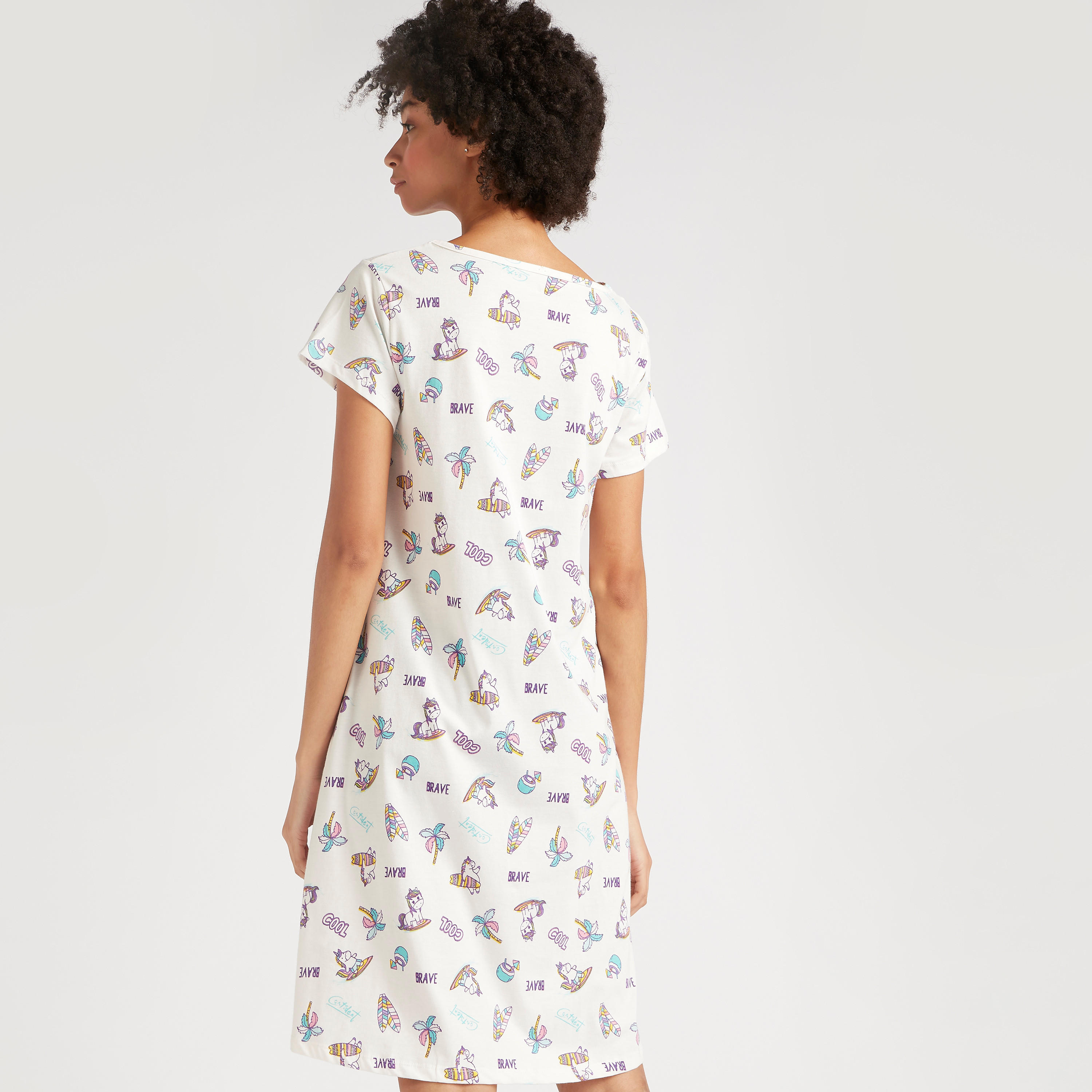 قميص نوم بأكمام قصيرة وطبعات - طقم من قطعتين-women-clothing-nightwear-nighties-image-6
