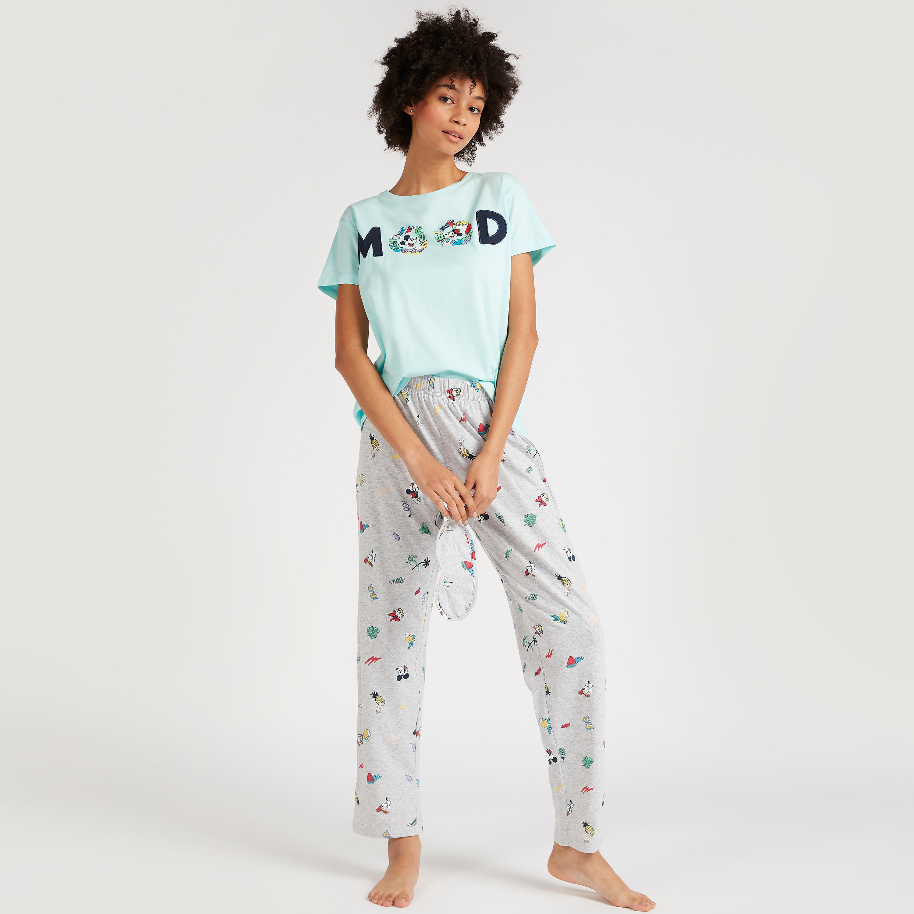 طقم بنطلون بيجاما وتيشيرت بياقة ضيّقة وطبعات-women-clothing-nightwear-pyjamas-longsets-image-6