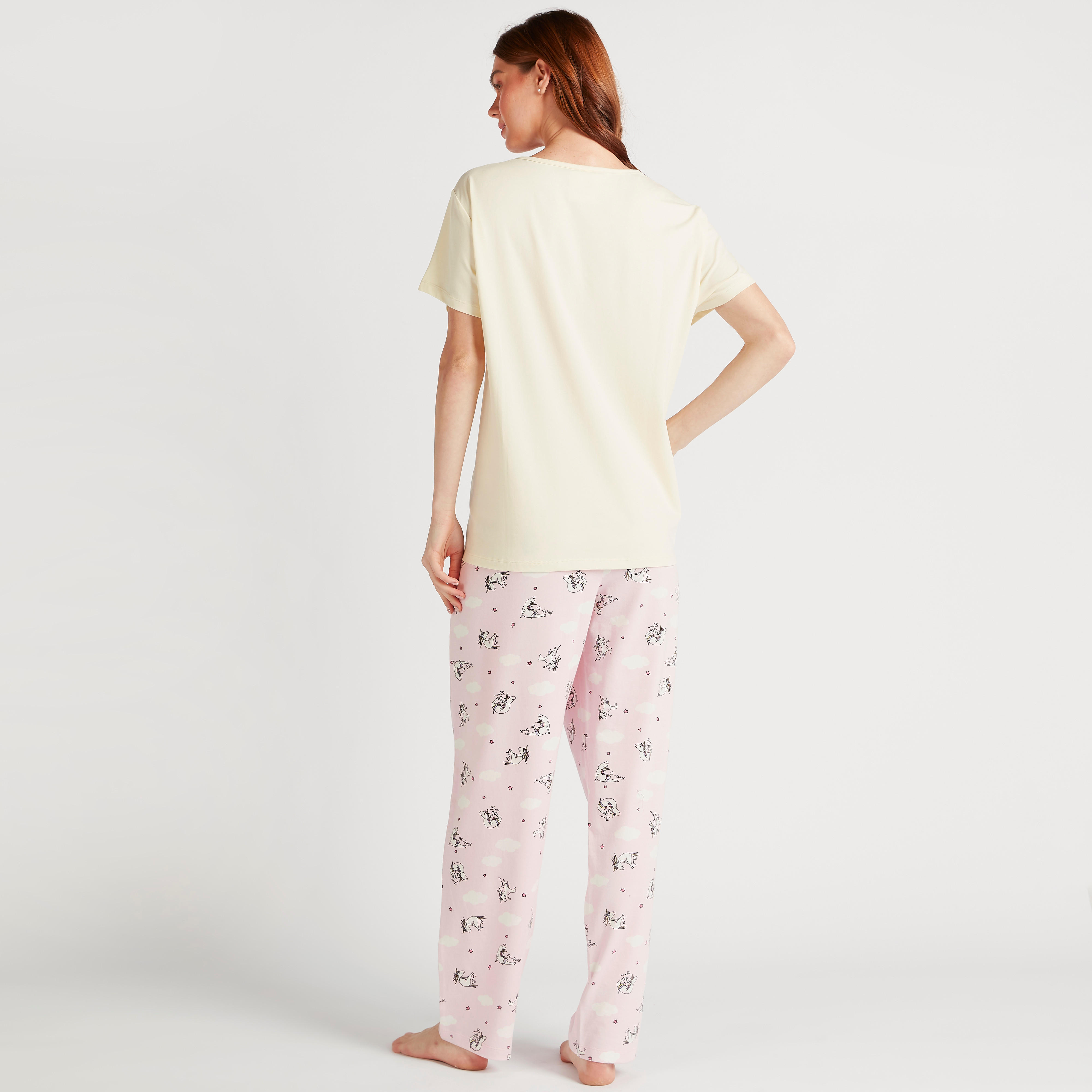 طقم بنطلون بيجاما طويل وتيشيرت بياقة مستديرة وطبعات-women-clothing-nightwear-pyjamas-longsets-image-4
