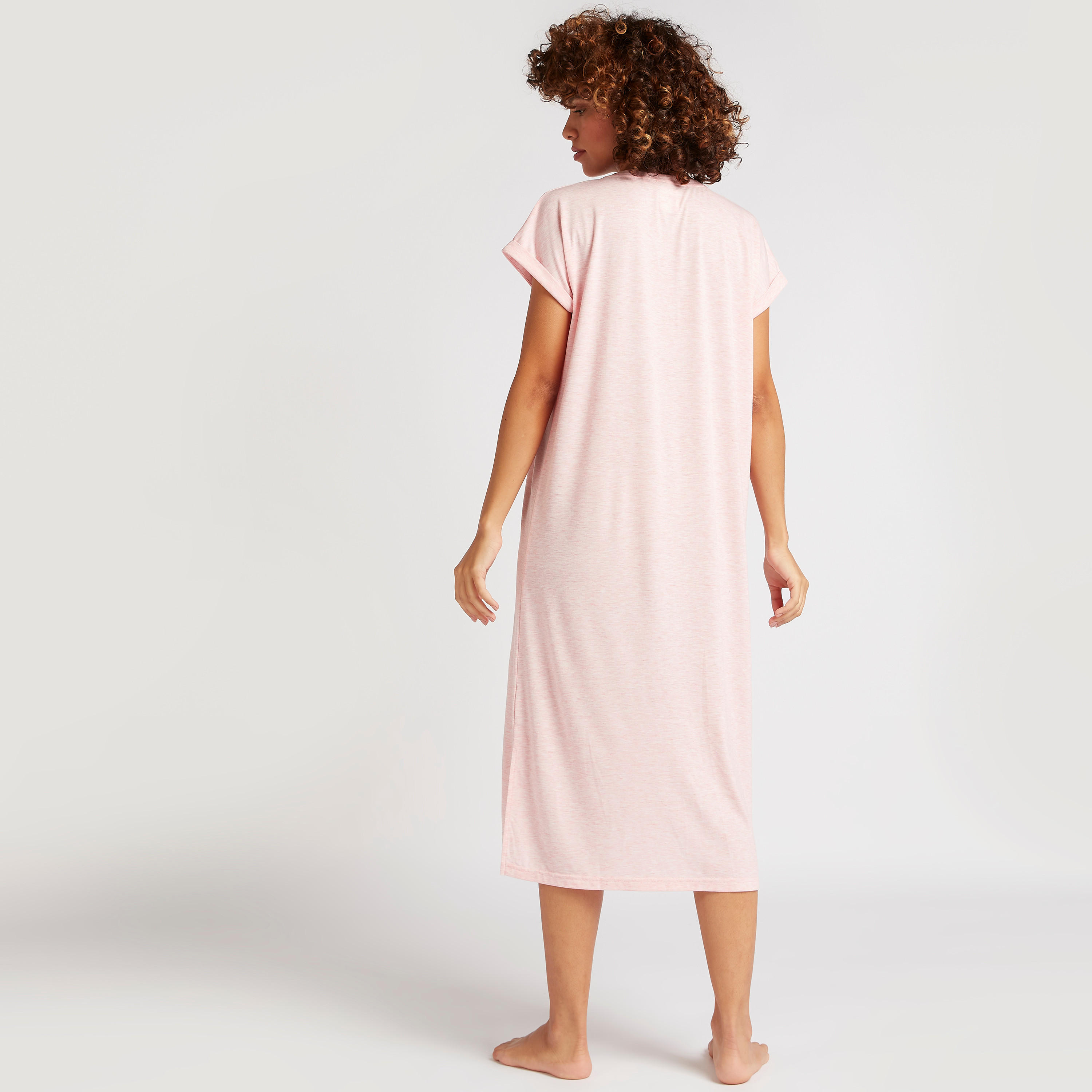 قميص نوم بياقة مستديرة وأكمام كاب وطبعات ميني ماوس-women-clothing-nightwear-nighties-image-4