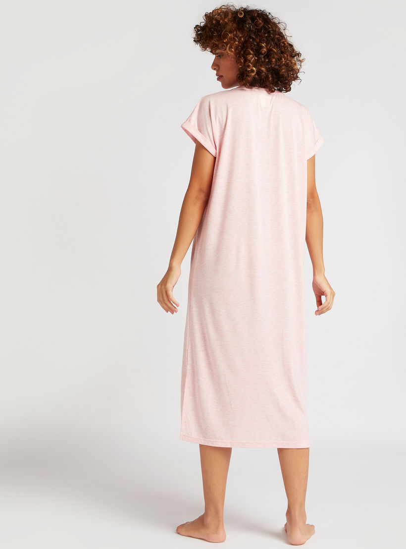 قميص نوم بياقة مستديرة وأكمام كاب وطبعات ميني ماوس-women-clothing-nightwear-nighties-image-4