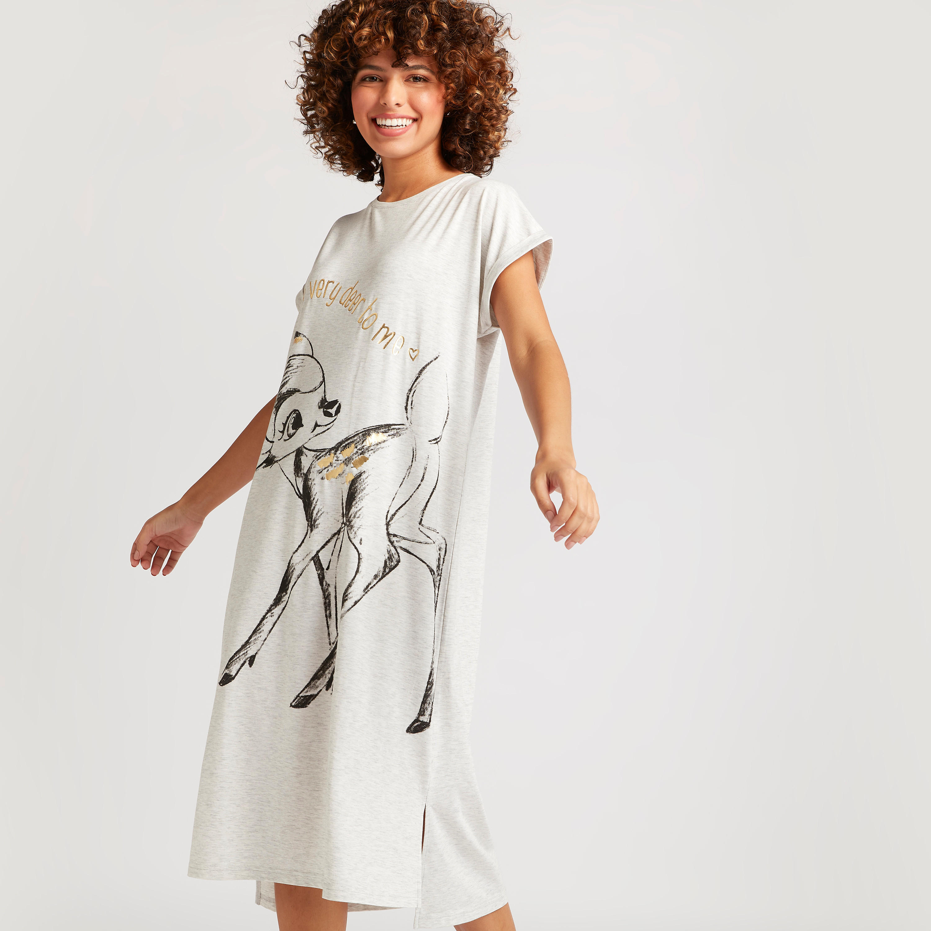 قميص نوم بطبعات وتفاصيل فتحة وأكمام كاب-women-clothing-nightwear-nighties-image-1
