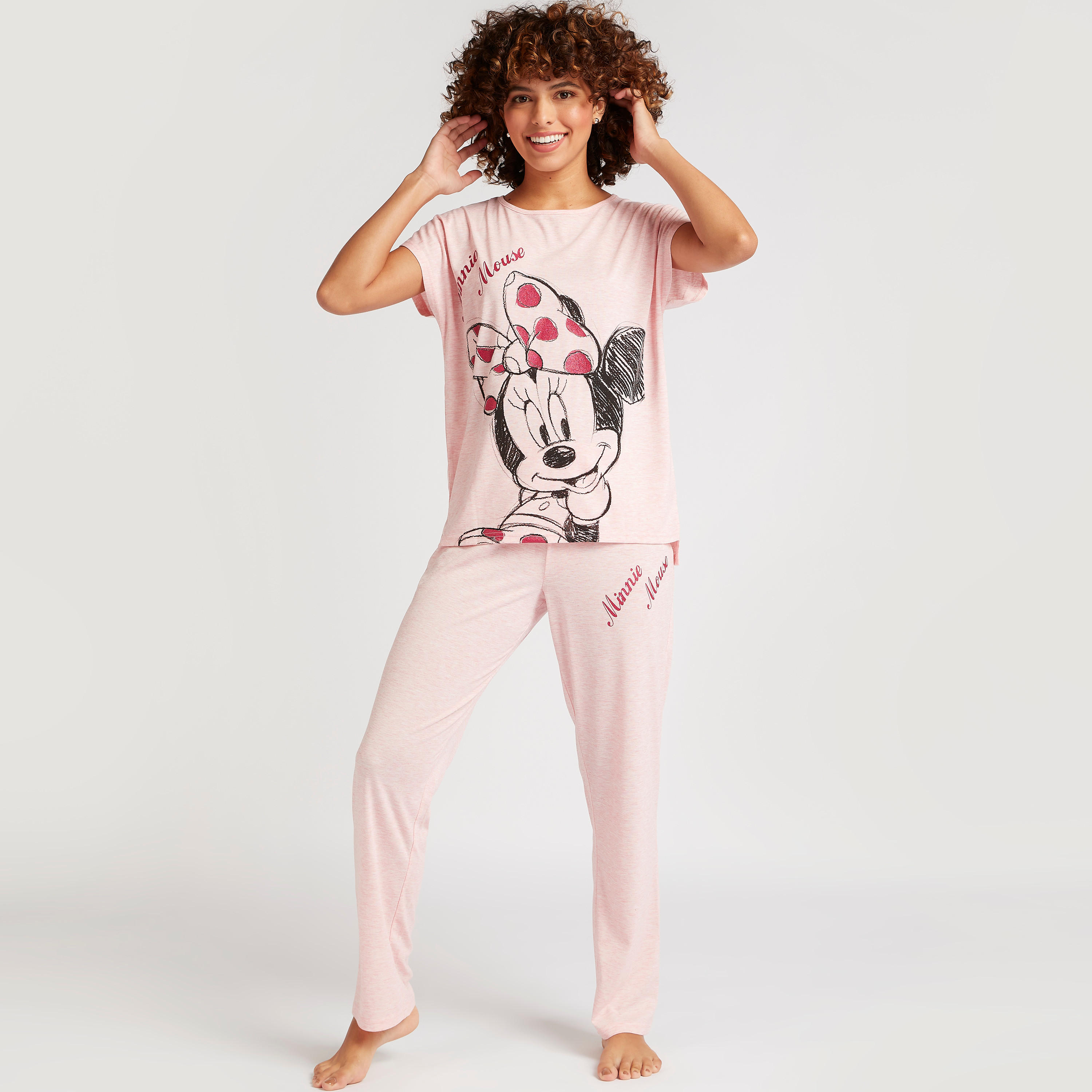 طقم من بنطلون بيجاما طويل وتيشيرت بطبعات ميني ماوس-women-clothing-nightwear-pyjamas-longsets-image-1
