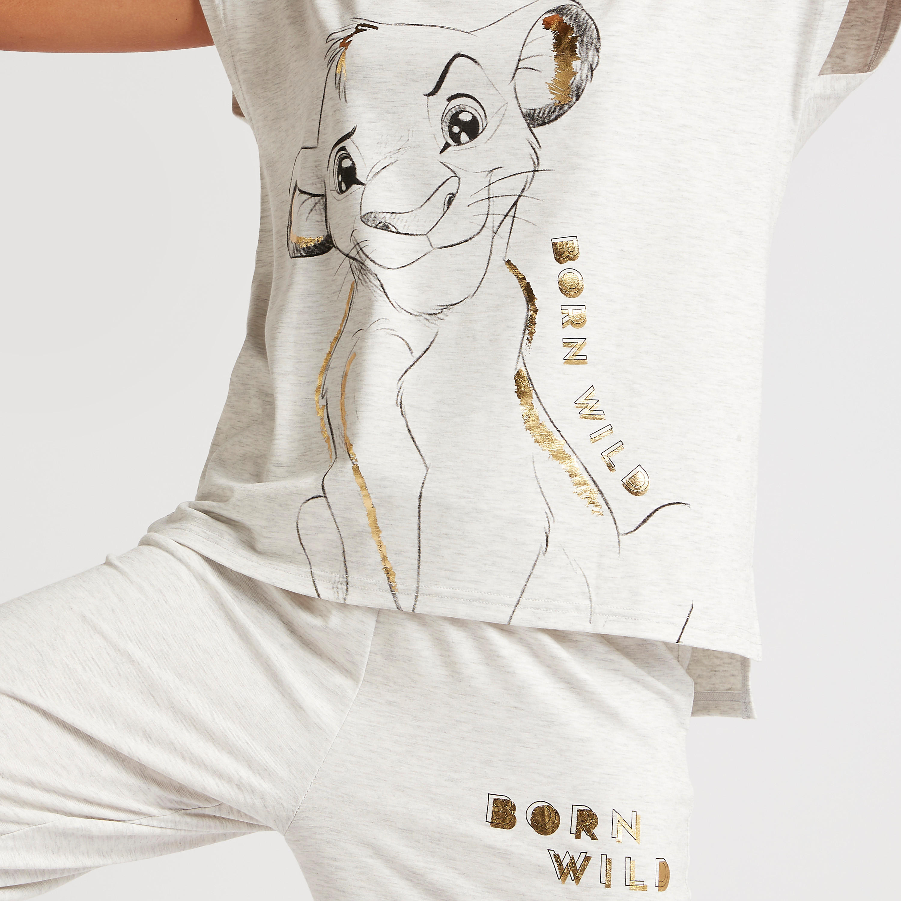 طقم بيجاما و تيشيرت بأكمام قصيرة وطبعات سيمبا-women-clothing-nightwear-pyjamas-longsets-image-3