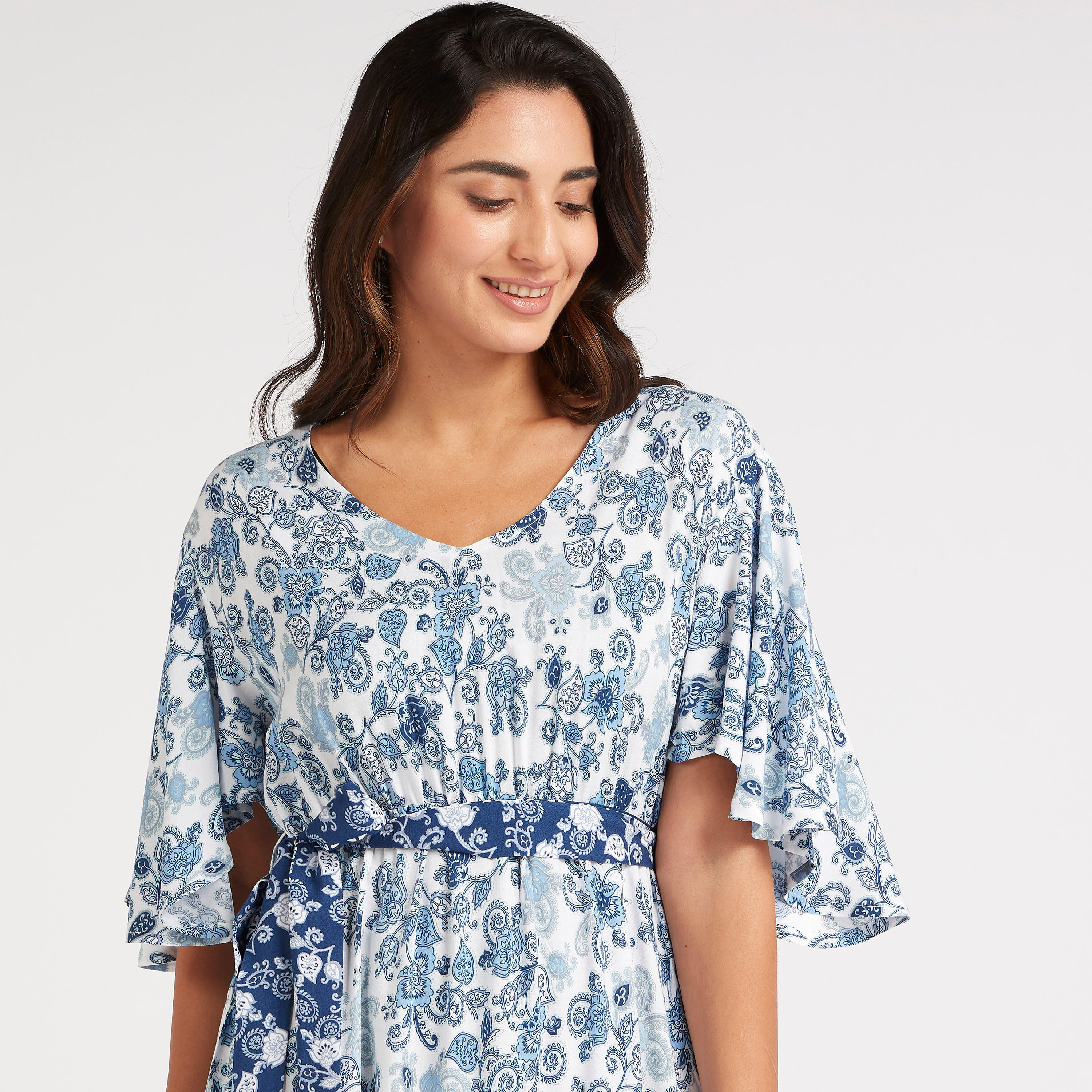 ثوب نوم بطبعات أزهار وأكمام عريضة وحزام-women-clothing-nightwear-nighties-image-2