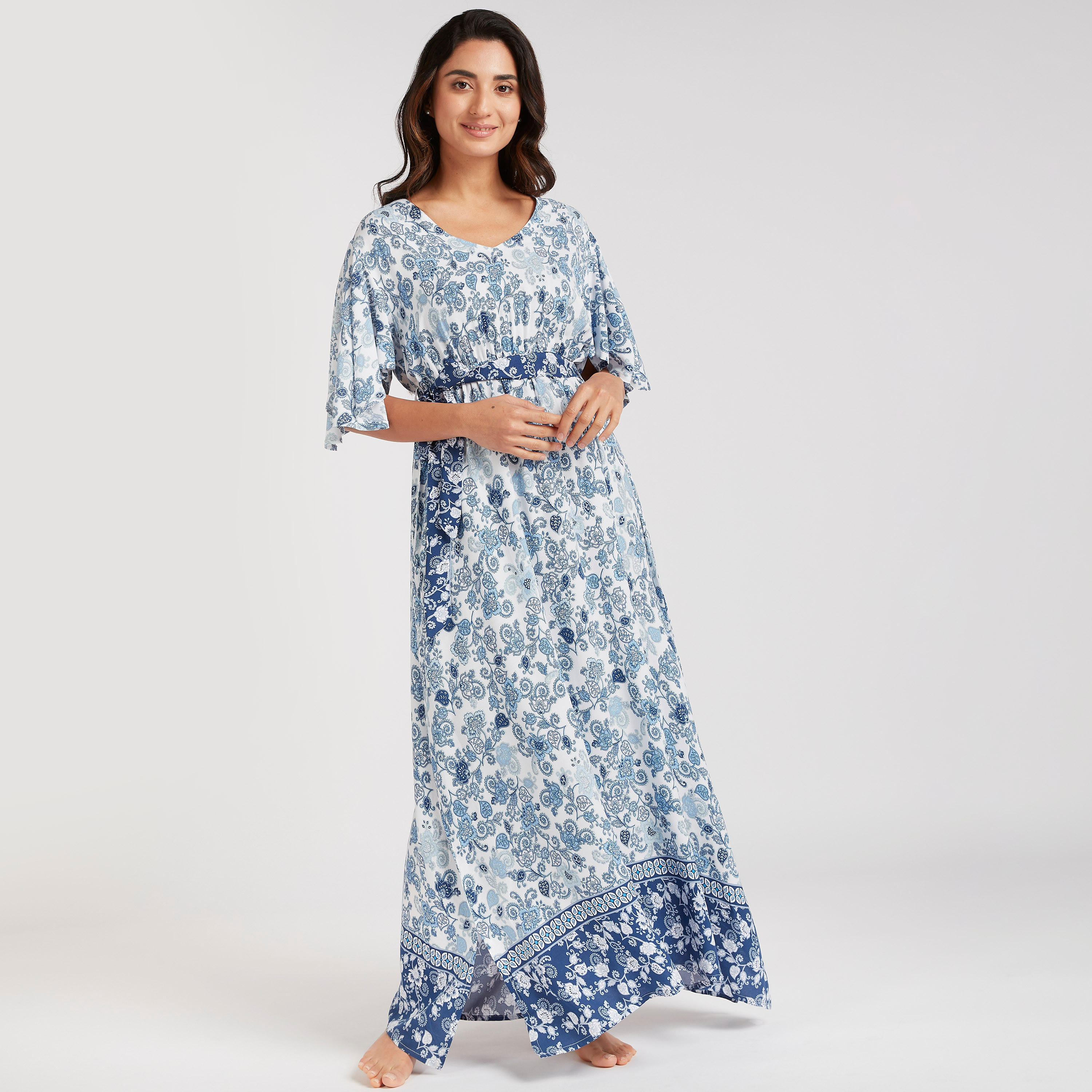 ثوب نوم بطبعات أزهار وأكمام عريضة وحزام-women-clothing-nightwear-nighties-image-5