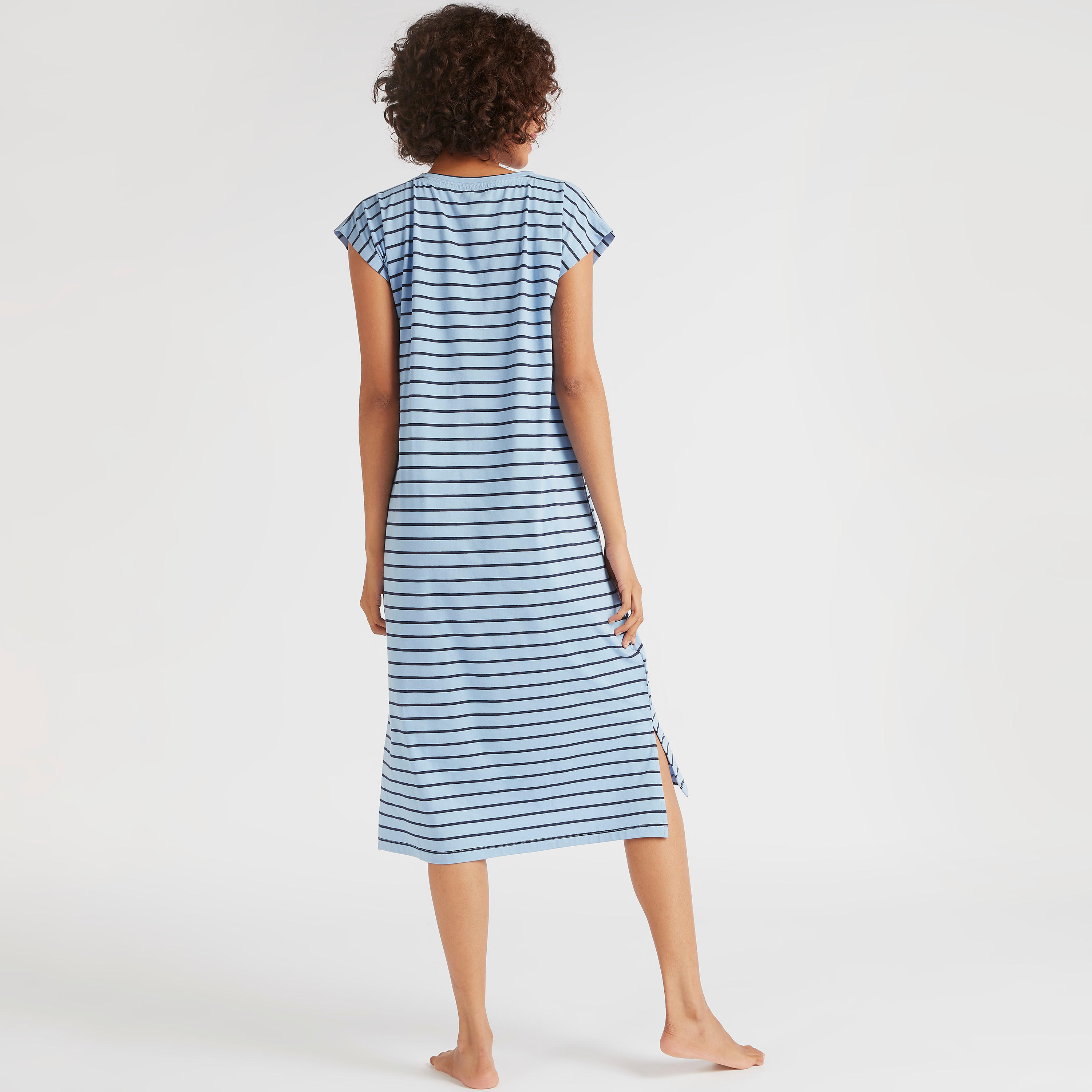 فستان نوم مخطّط بياقة مستديرة وطبعات ميكي ماوس-women-clothing-nightwear-nighties-image-4