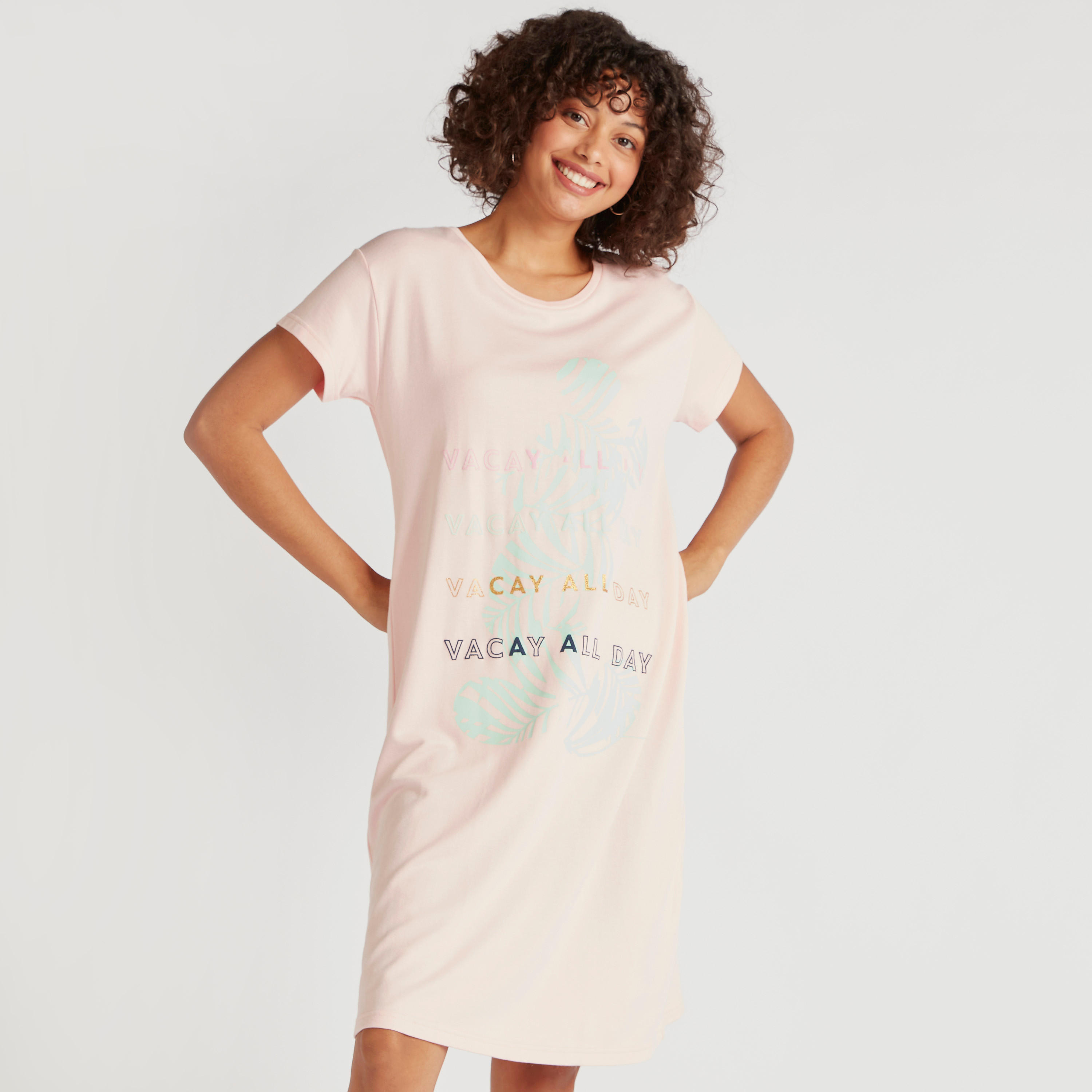 قميص نوم بياقة مستديرة وأكمام قصيرة وطبعات-women-clothing-nightwear-nighties-image-2