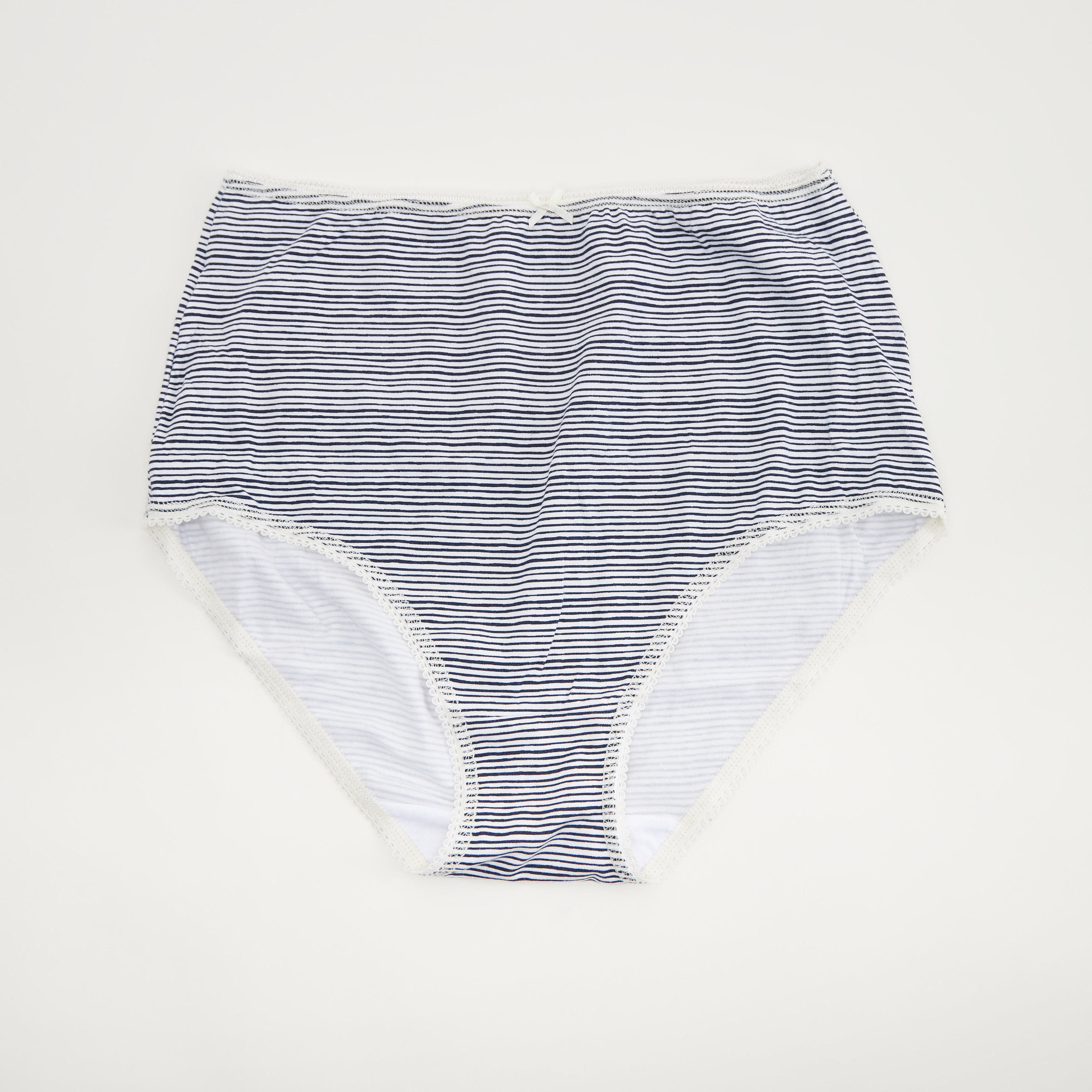 سراويل داخليّة كلاسيك بفيونكة وطبعات - طقم من 5 قطع-women-clothing-lingerie-panties-image-3