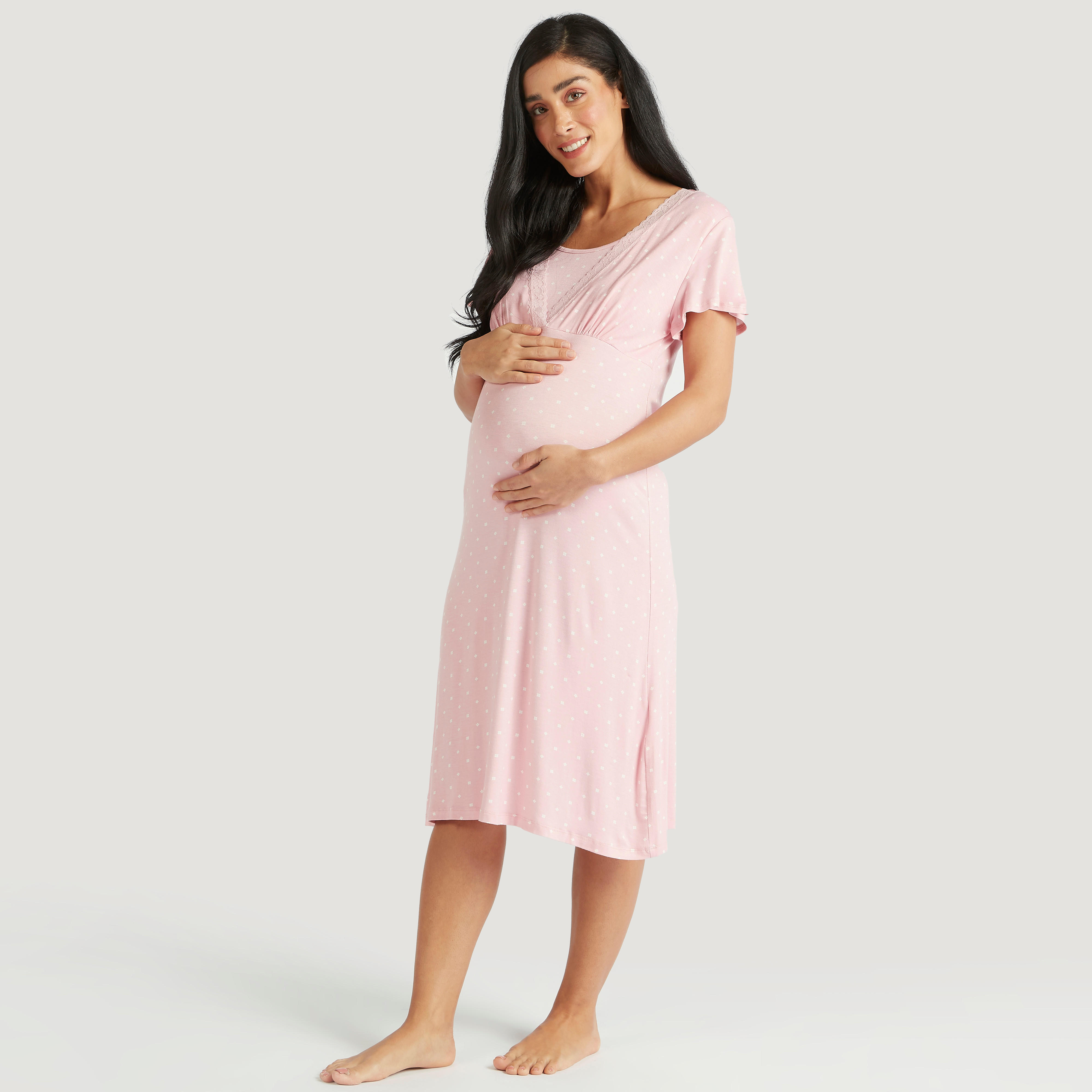 قميص نوم للحوامل ميدي بطبعات منقّطة وأكمام كاب مستديرة-women-clothing-maternity-nightwear-image-2