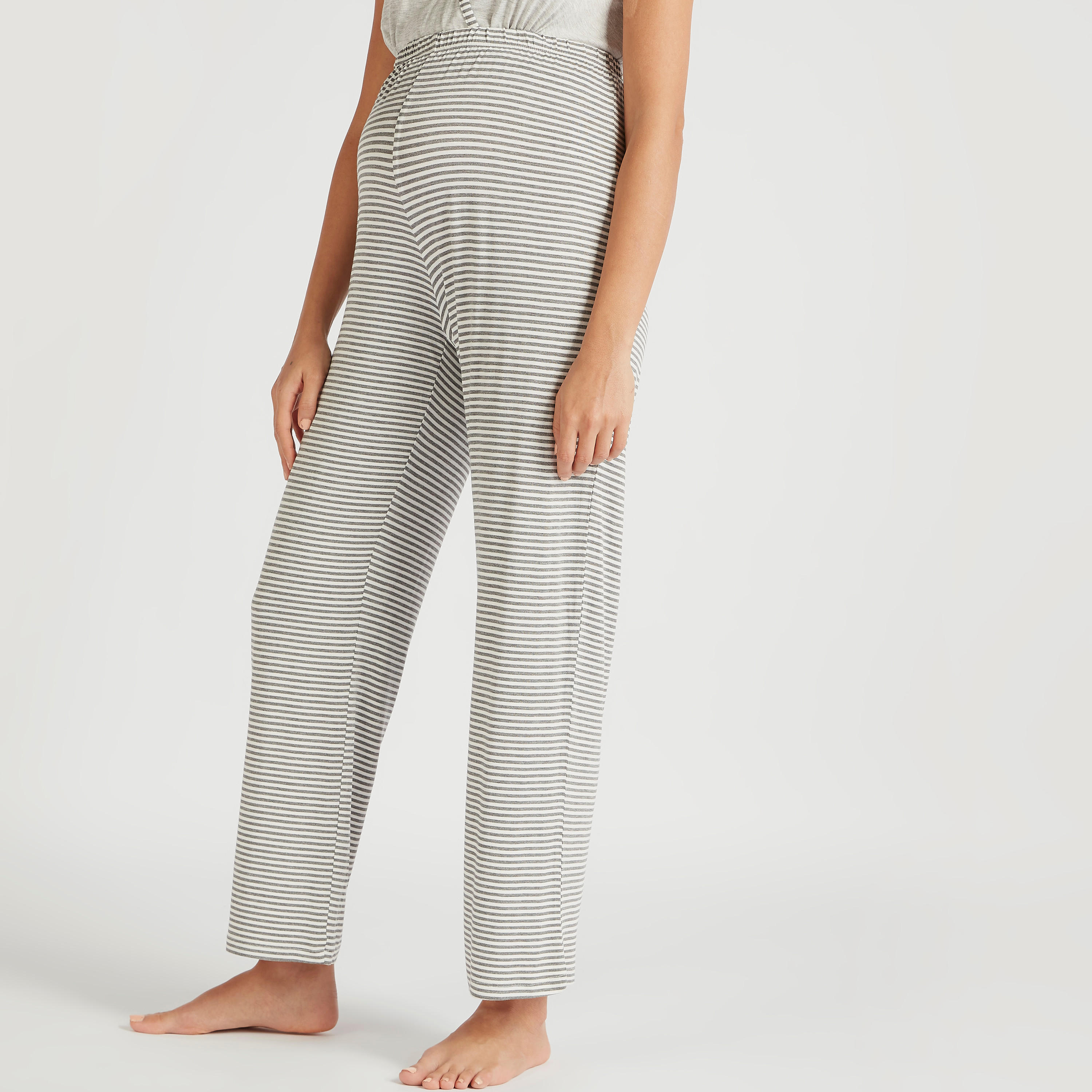 طقم بنطلون بيجاما مقلّم وبلوزة مقلّمة دون أكمام للحوامل-women-clothing-maternity-nightwear-image-5