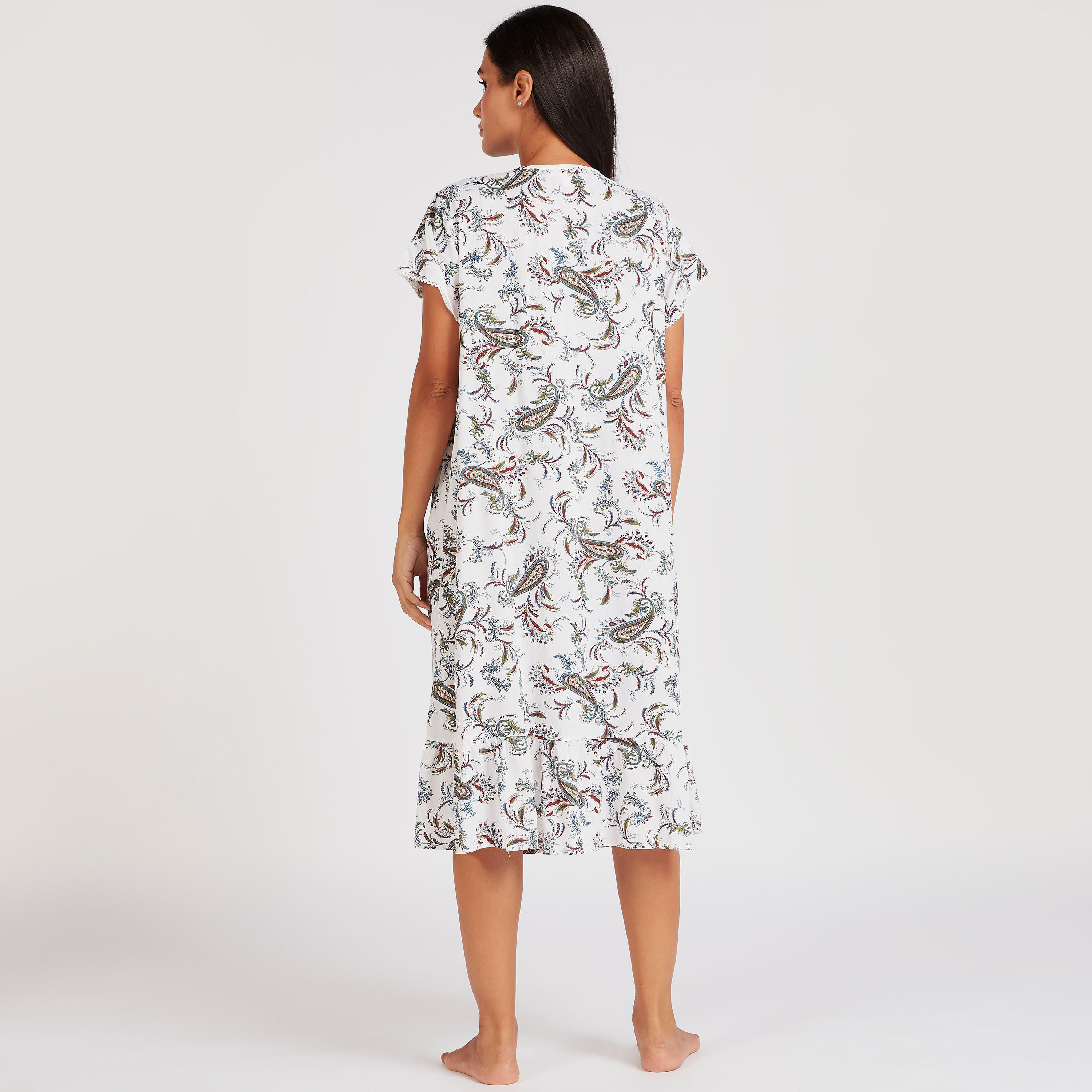 ثوب نوم بياقة مستديرة وأكمام قصيرة وطبعات بيزلي-women-clothing-nightwear-nighties-image-4
