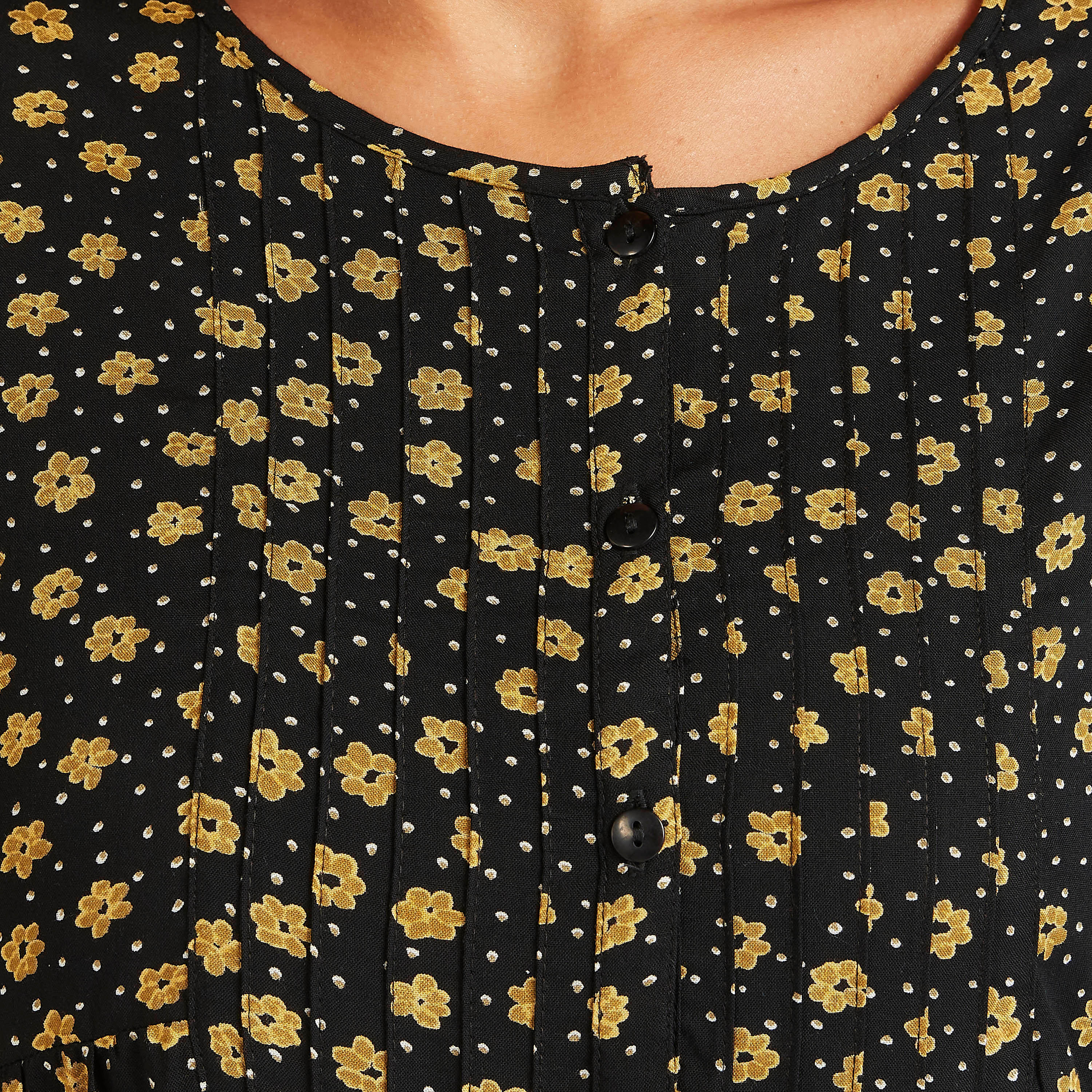 فستان ميدي بياقة مستديرة وأكمام قصيرة وطبعات زهرية-women-clothing-nightwear-nighties-image-3