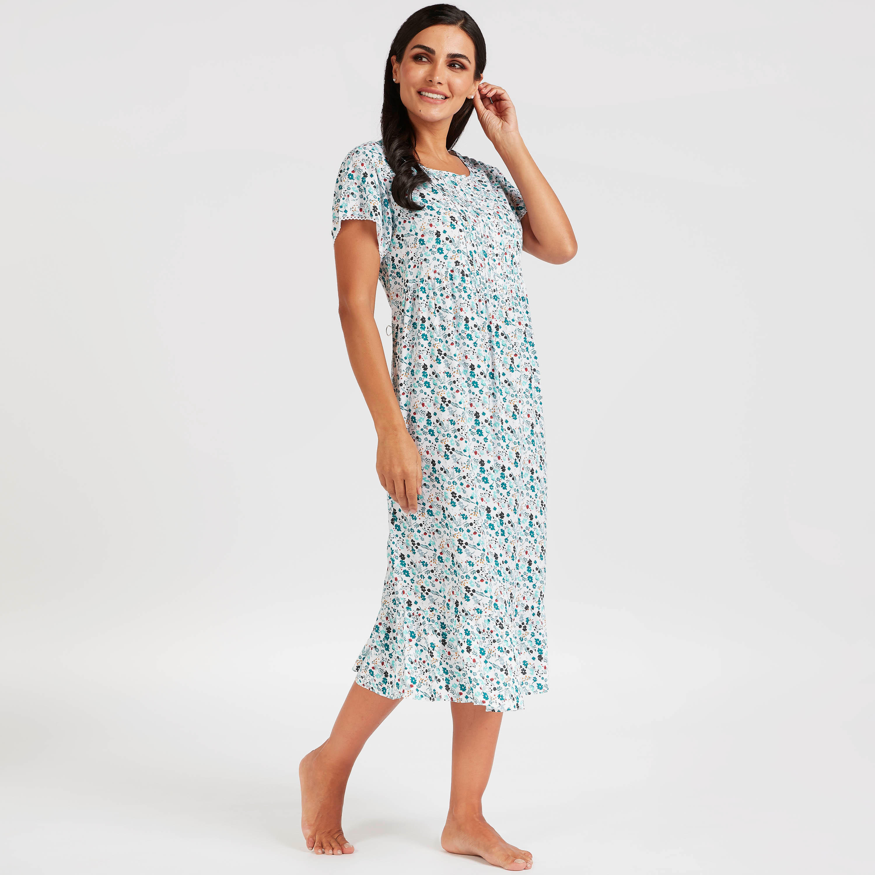 ثوب نوم بياقة مستديرة وأكمام قصيرة وطبعات زهرية-women-clothing-nightwear-nighties-image-1