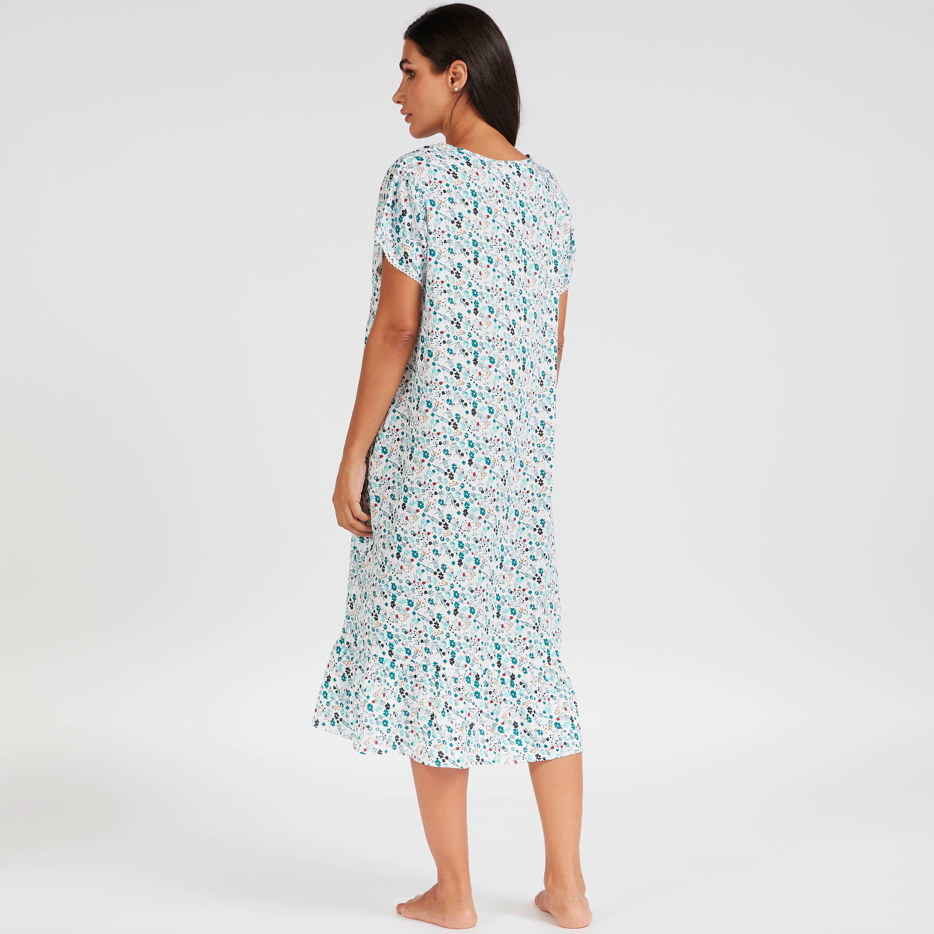 ثوب نوم بياقة مستديرة وأكمام قصيرة وطبعات زهرية-women-clothing-nightwear-nighties-image-4