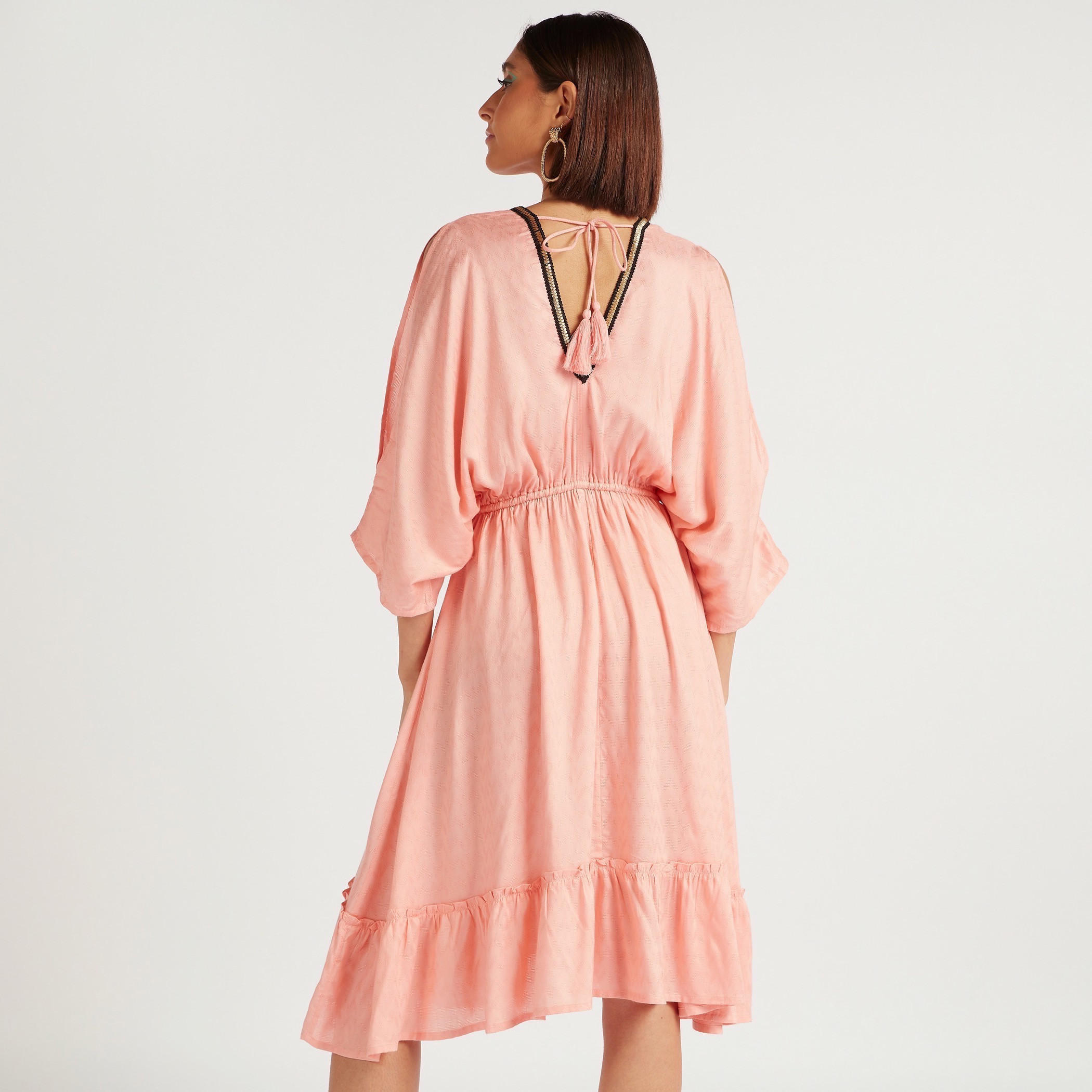 فستان مزيّن بياقة V وأكمام 3/4 ورباط-women-clothing-swimandbeach-beachwear-image-4