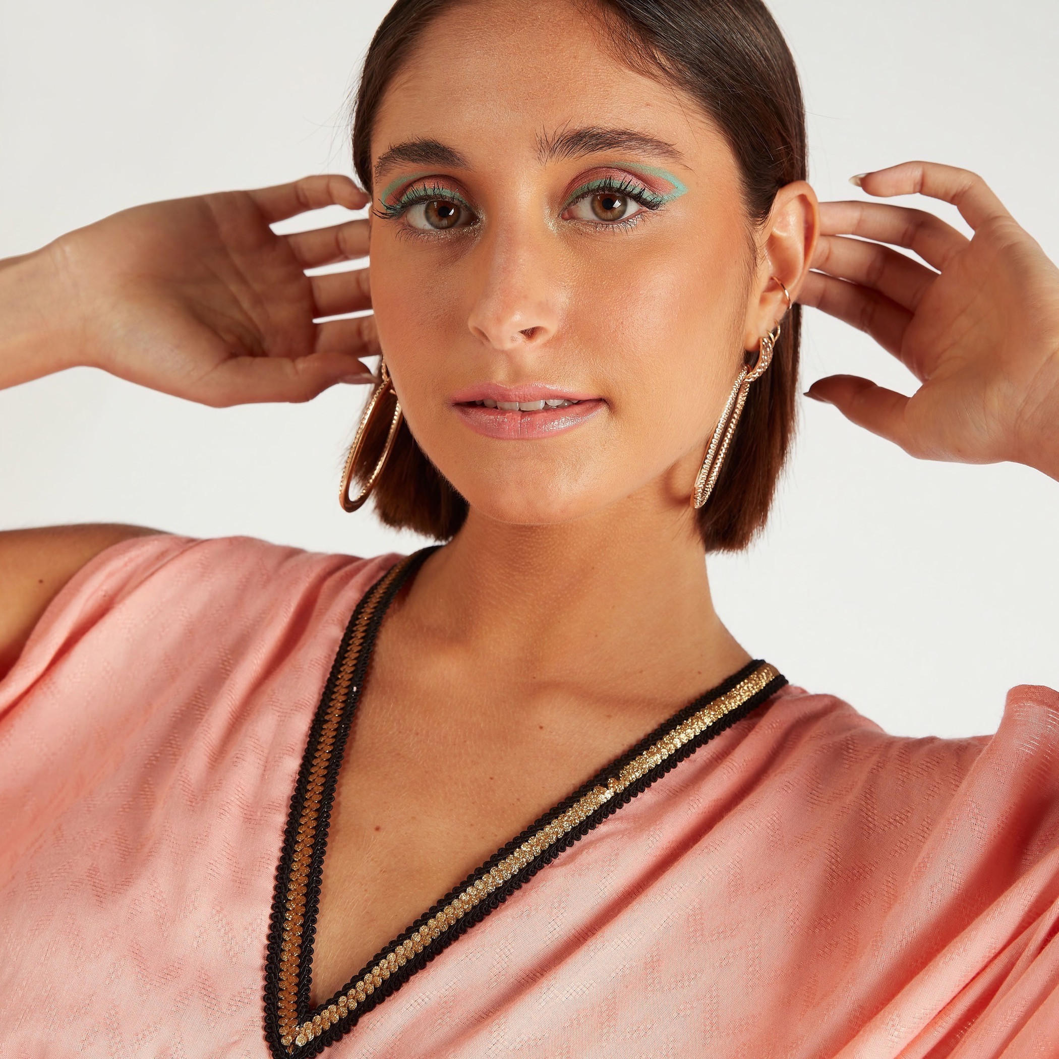 فستان مزيّن بياقة V وأكمام 3/4 ورباط-women-clothing-swimandbeach-beachwear-image-6