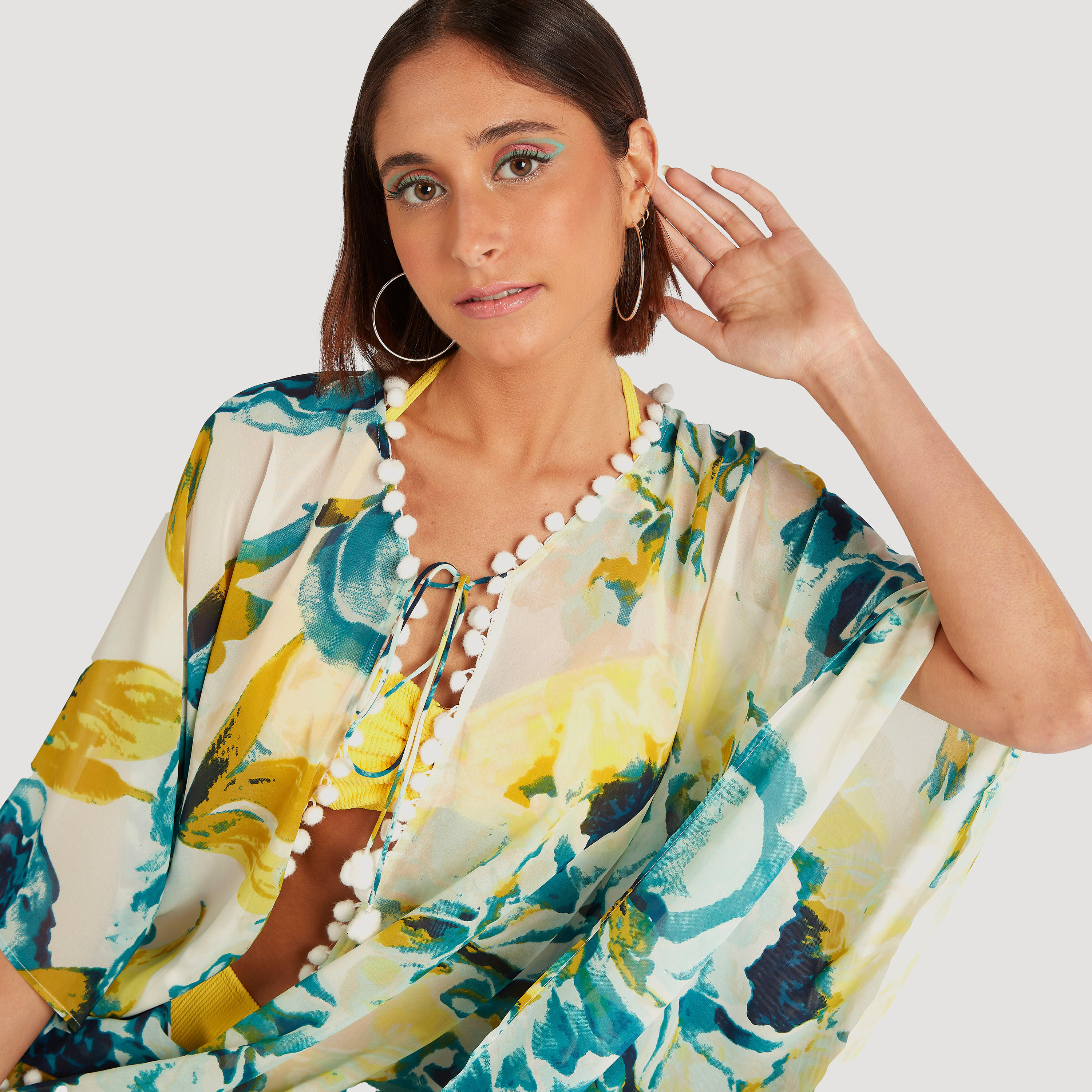 غطاء بربطات عنق وتفاصيل بوم بوم وطبعات-women-clothing-swimandbeach-beachwear-image-3