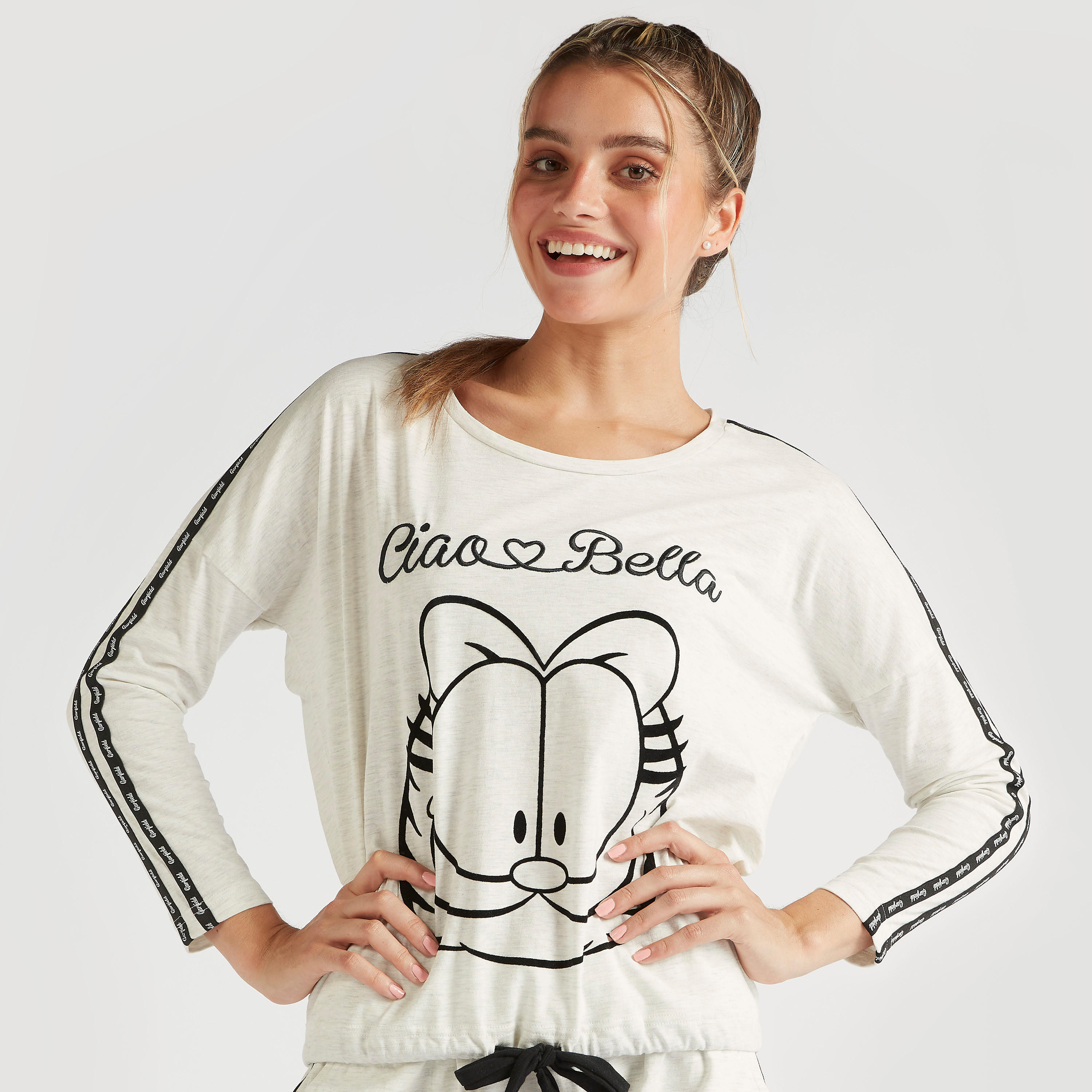 طقم بنطلون بيجاما وتيشيرت بياقة مستديرة وطبعات-women-clothing-nightwear-pyjamas-longsets-image-5