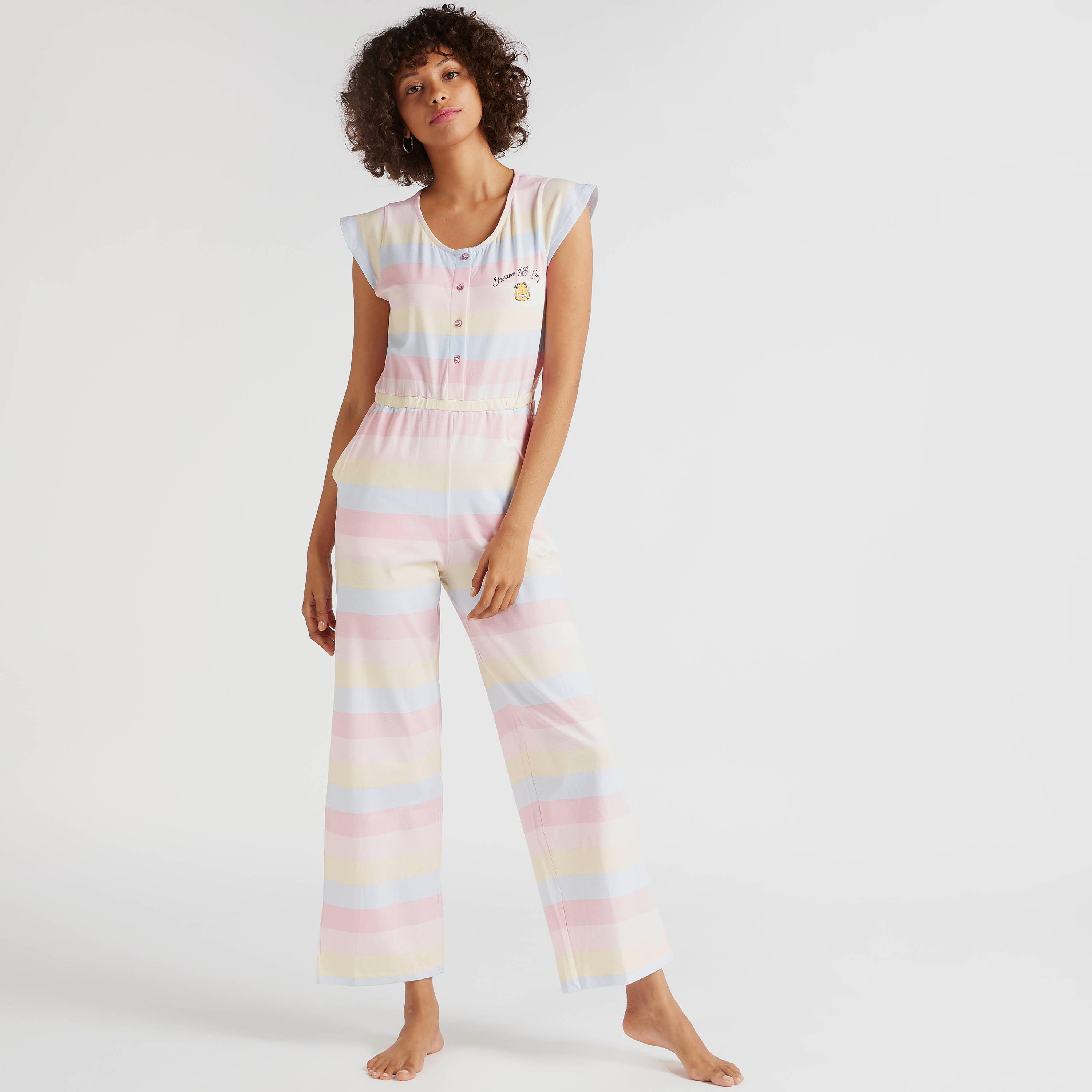أفرول مخطّط بأكمام كاب وجيوب-women-clothing-nightwear-nighties-image-5