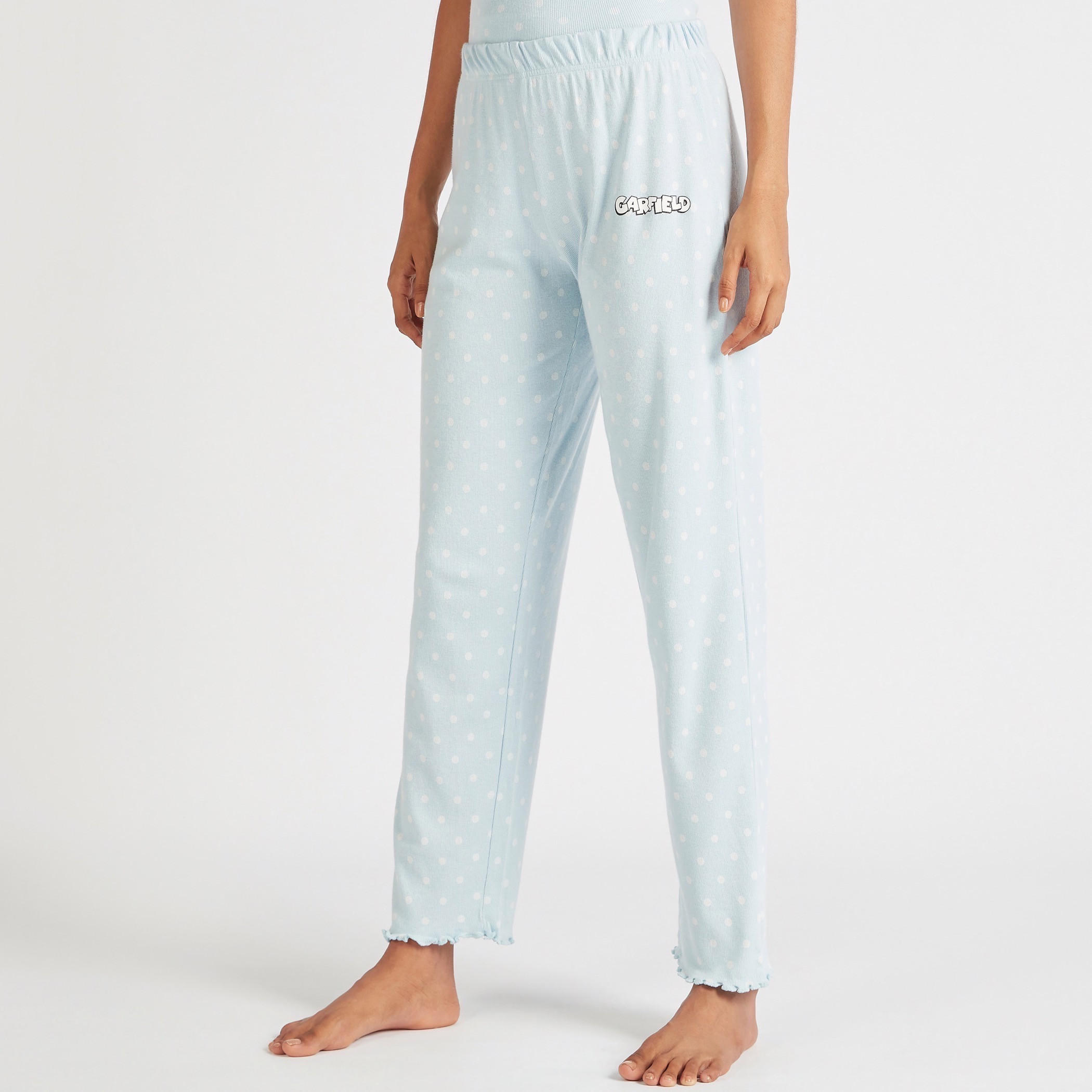 طقم بيجاما من شورت وتيشيرت بطبعات غارفيلد-women-clothing-nightwear-pyjamas-longsets-image-5
