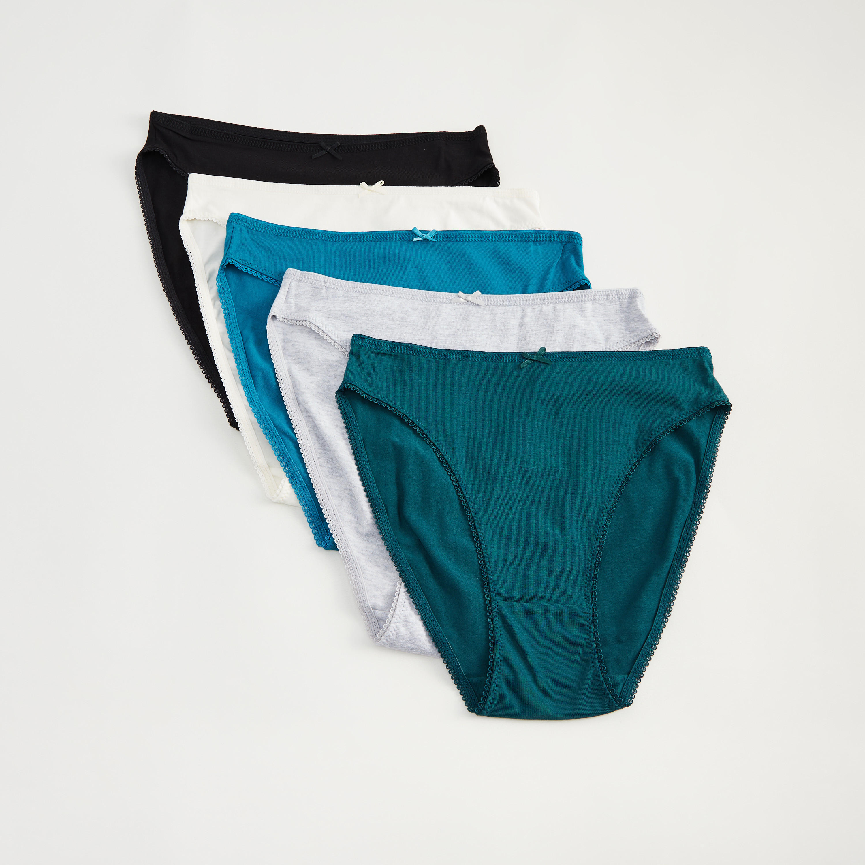 سراويل هيبستر سادة بتفاصيل فيونكة - طقم من 5 قطع-women-clothing-lingerie-panties-image-1