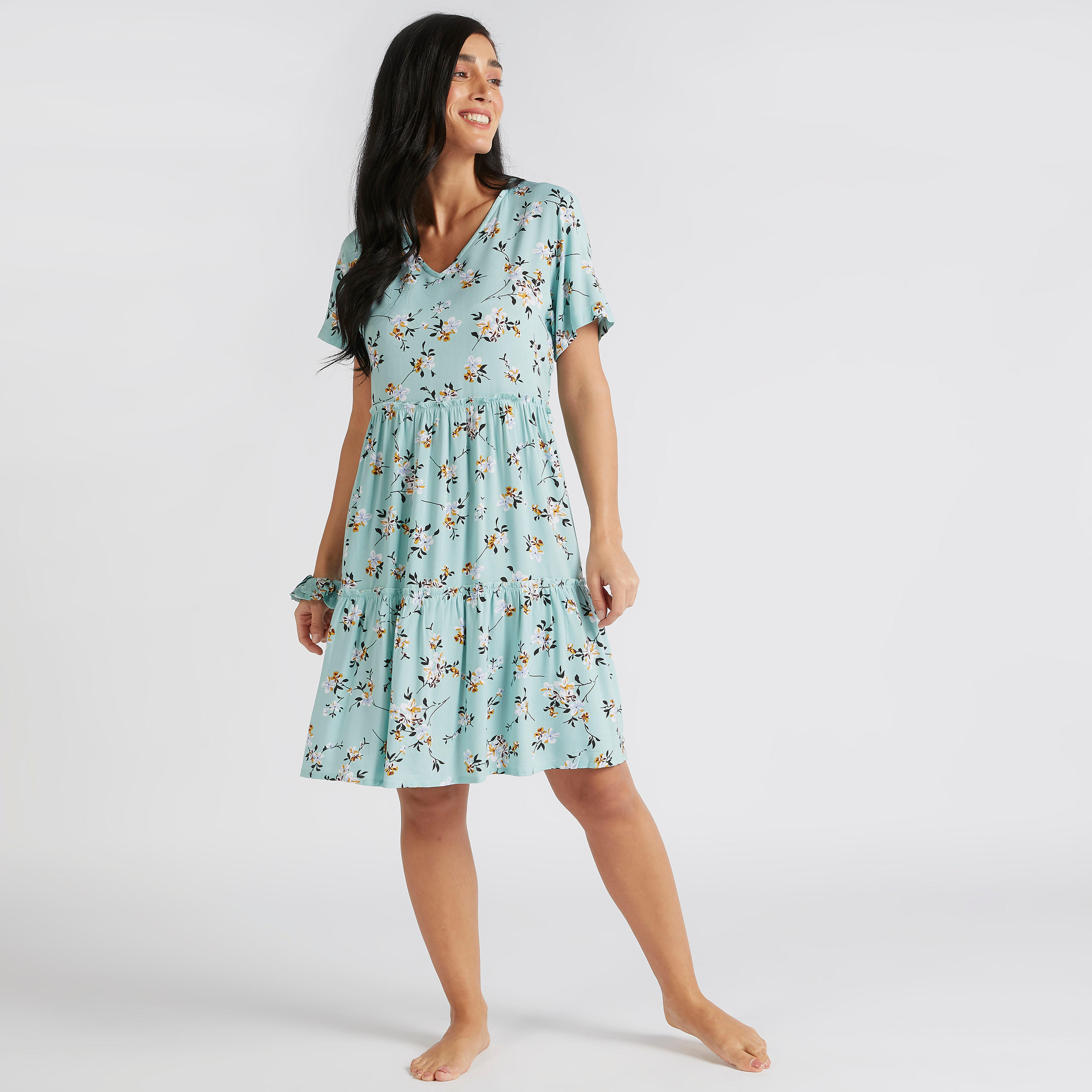 قميص نوم بياقة v وأكمام قصيرة بطبعات - طقم من قطعتين-women-clothing-nightwear-nighties-image-2
