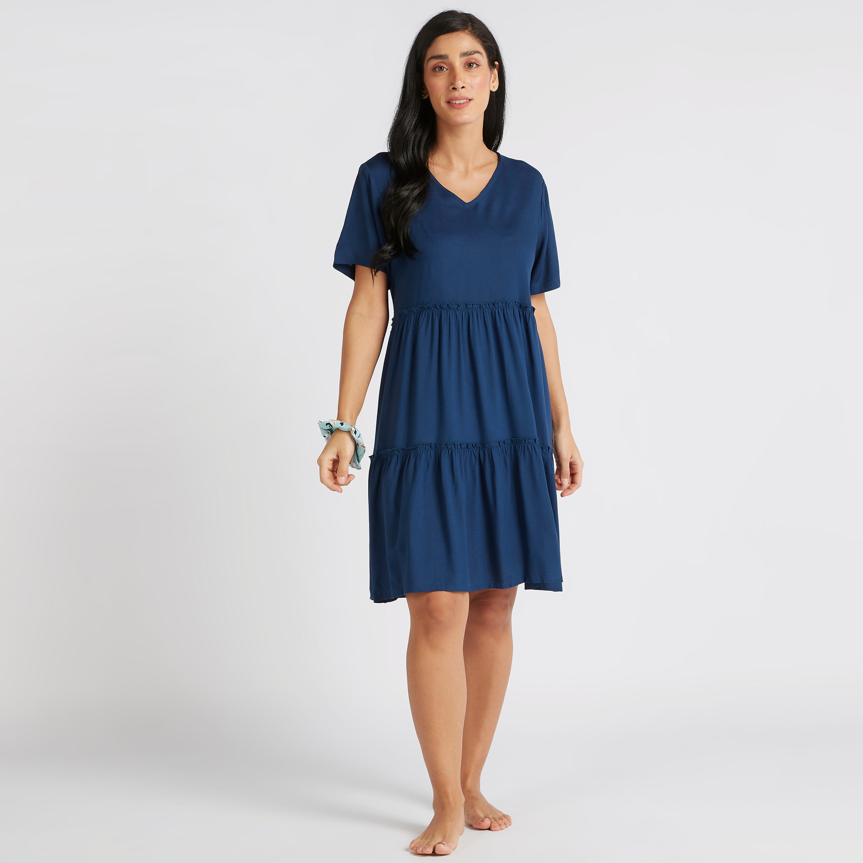 قميص نوم بياقة v وأكمام قصيرة بطبعات - طقم من قطعتين-women-clothing-nightwear-nighties-image-3