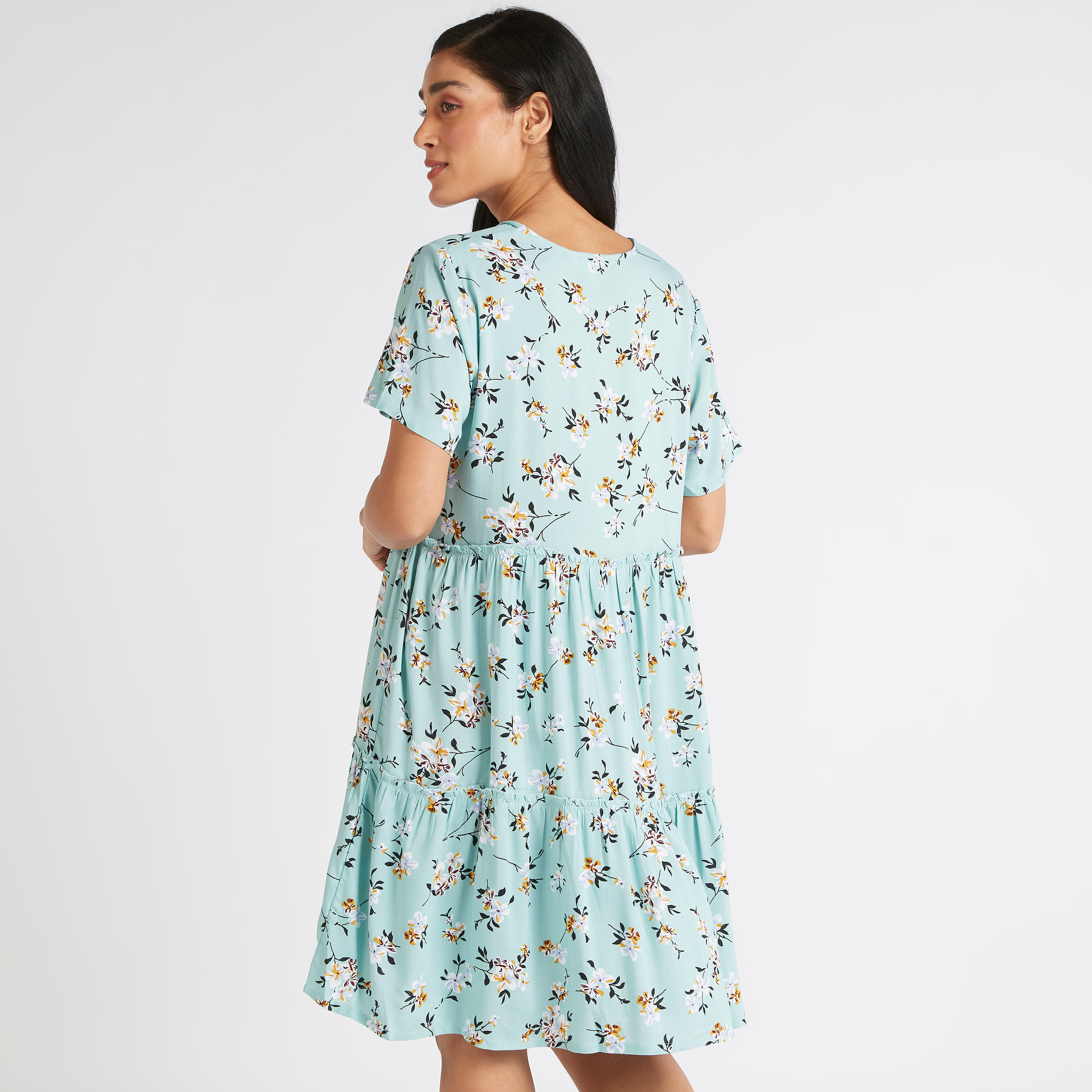 قميص نوم بياقة v وأكمام قصيرة بطبعات - طقم من قطعتين-women-clothing-nightwear-nighties-image-4